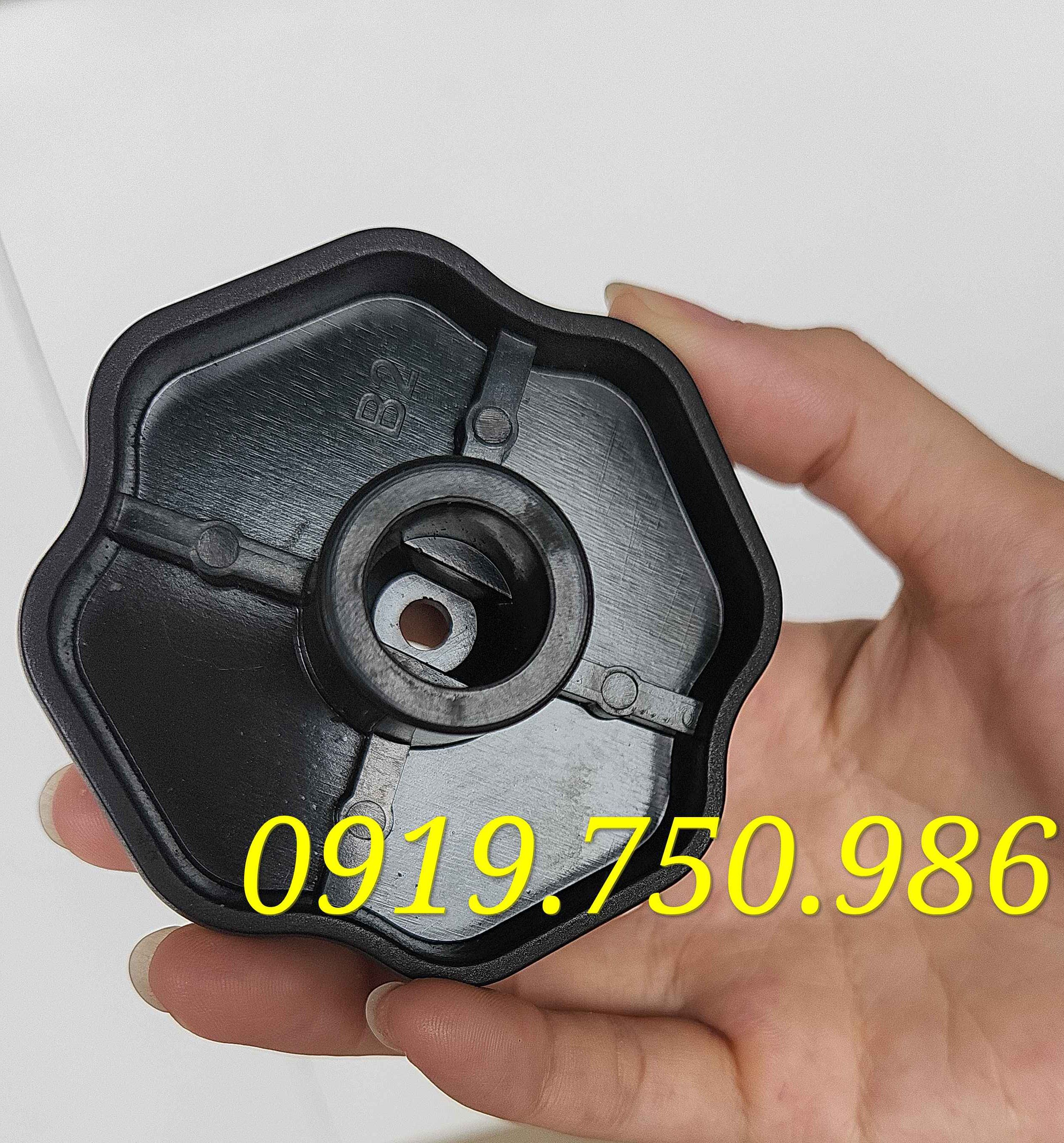 Phụ kiện núm vặn- Tay Xoay - Tay Vặn lắp trục đồng mũ vát tiêt diện 1.2cm Nồi Áp Suất Gas 2 quai