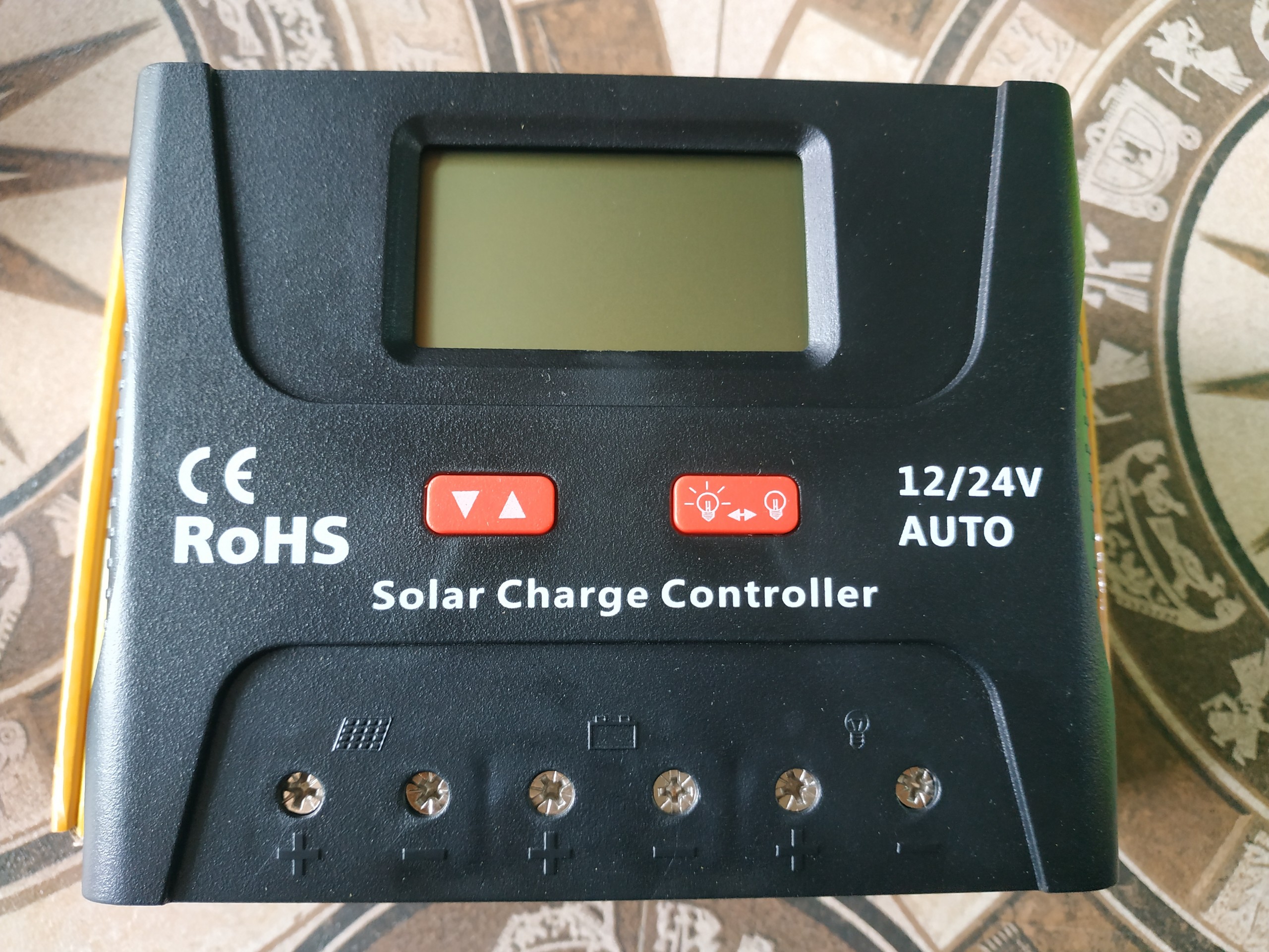 Sạc Năng lượng mặt trời 12v/24v 30A CHÍNH HÃNG SRNE (BẢO HÀNH 12 THÁNG)