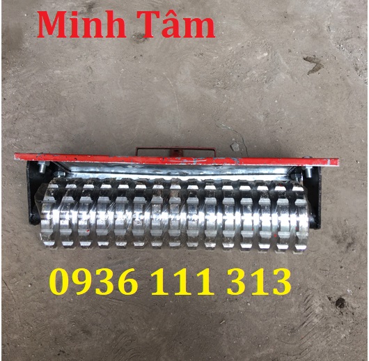 Con Lăn Tạo Nhám Bê Tông Hoa Caro Thép