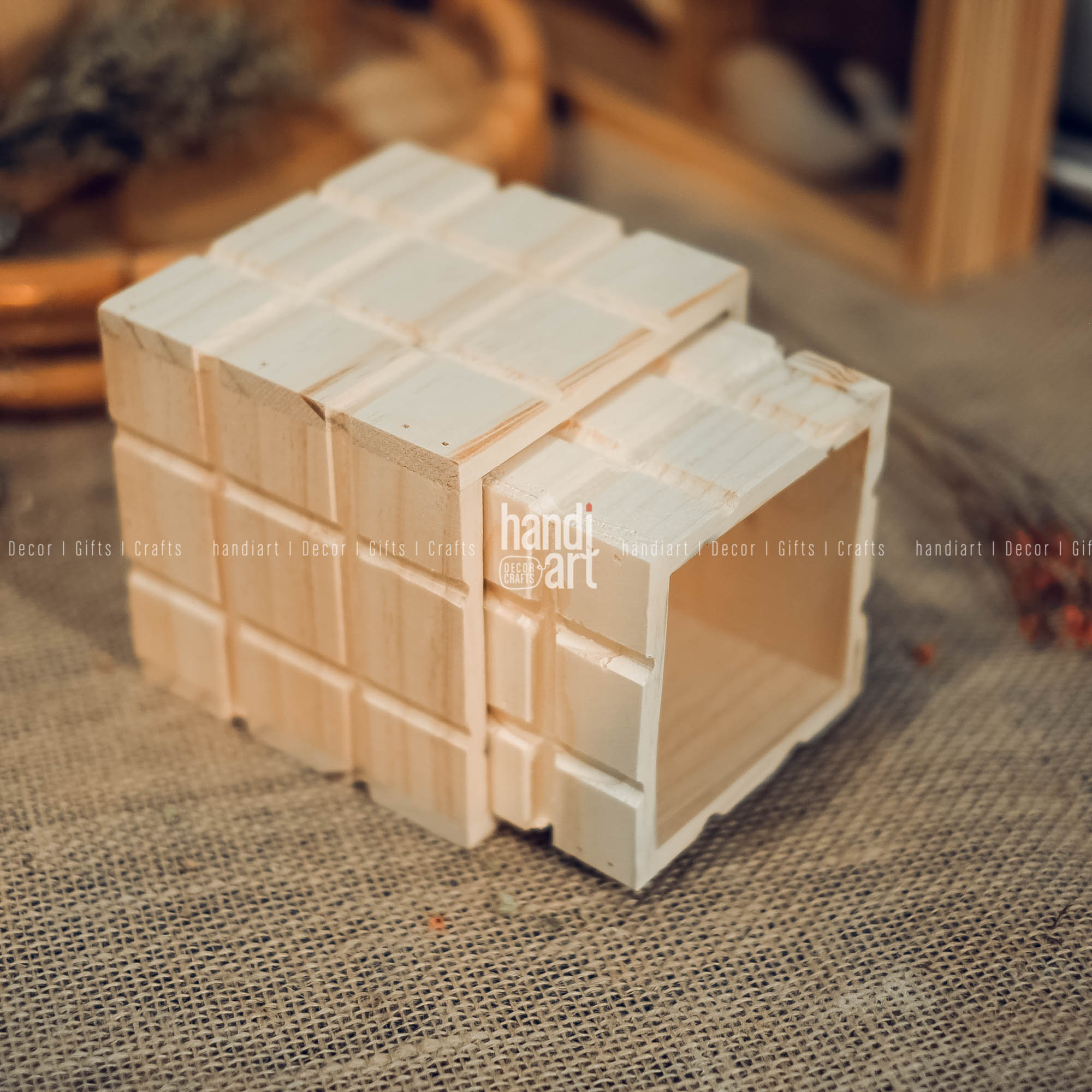 Chậu gỗ sọc caro vuông để bàn trang trí