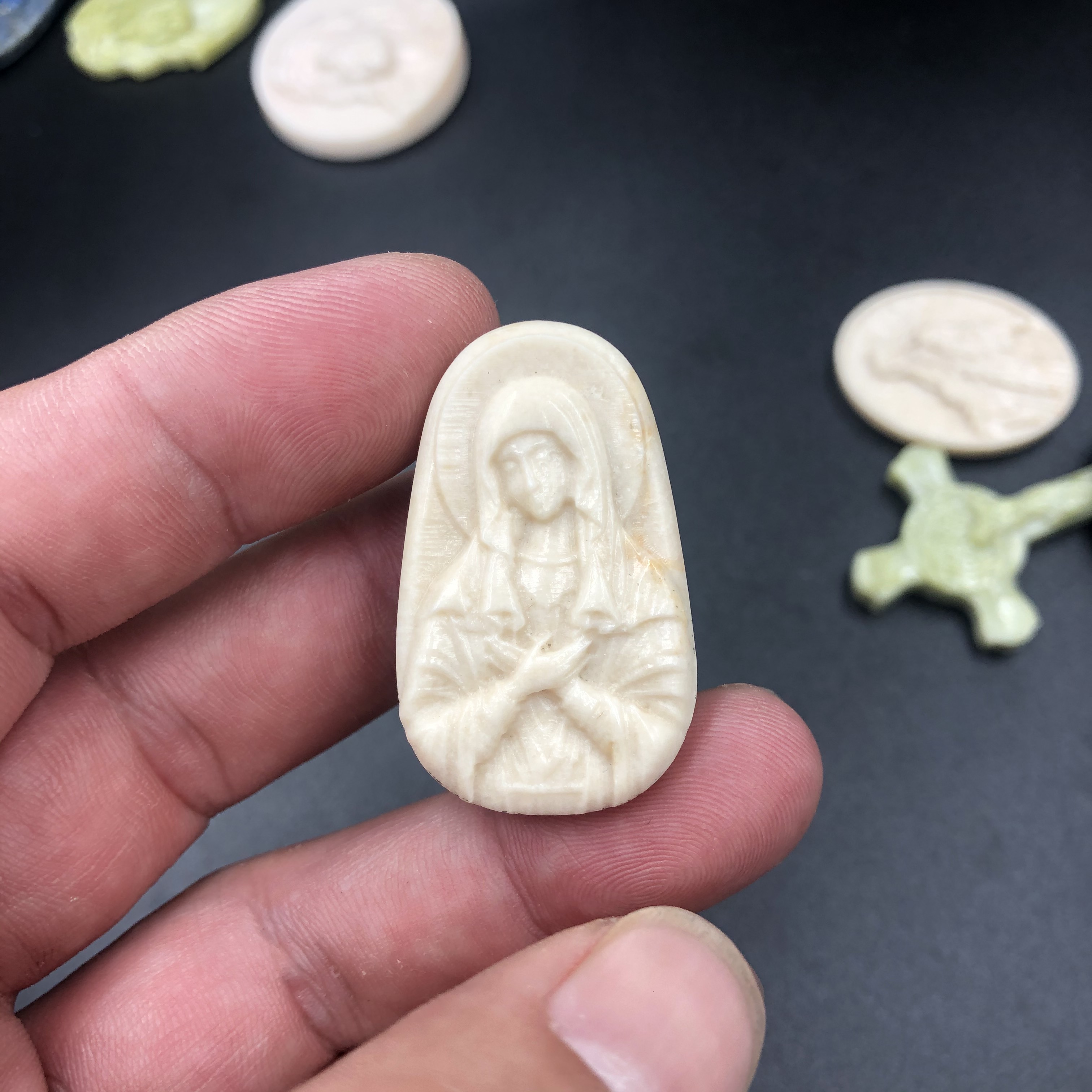 Mặt dây Đức Mẹ Sầu Bi Đá Marble CP418