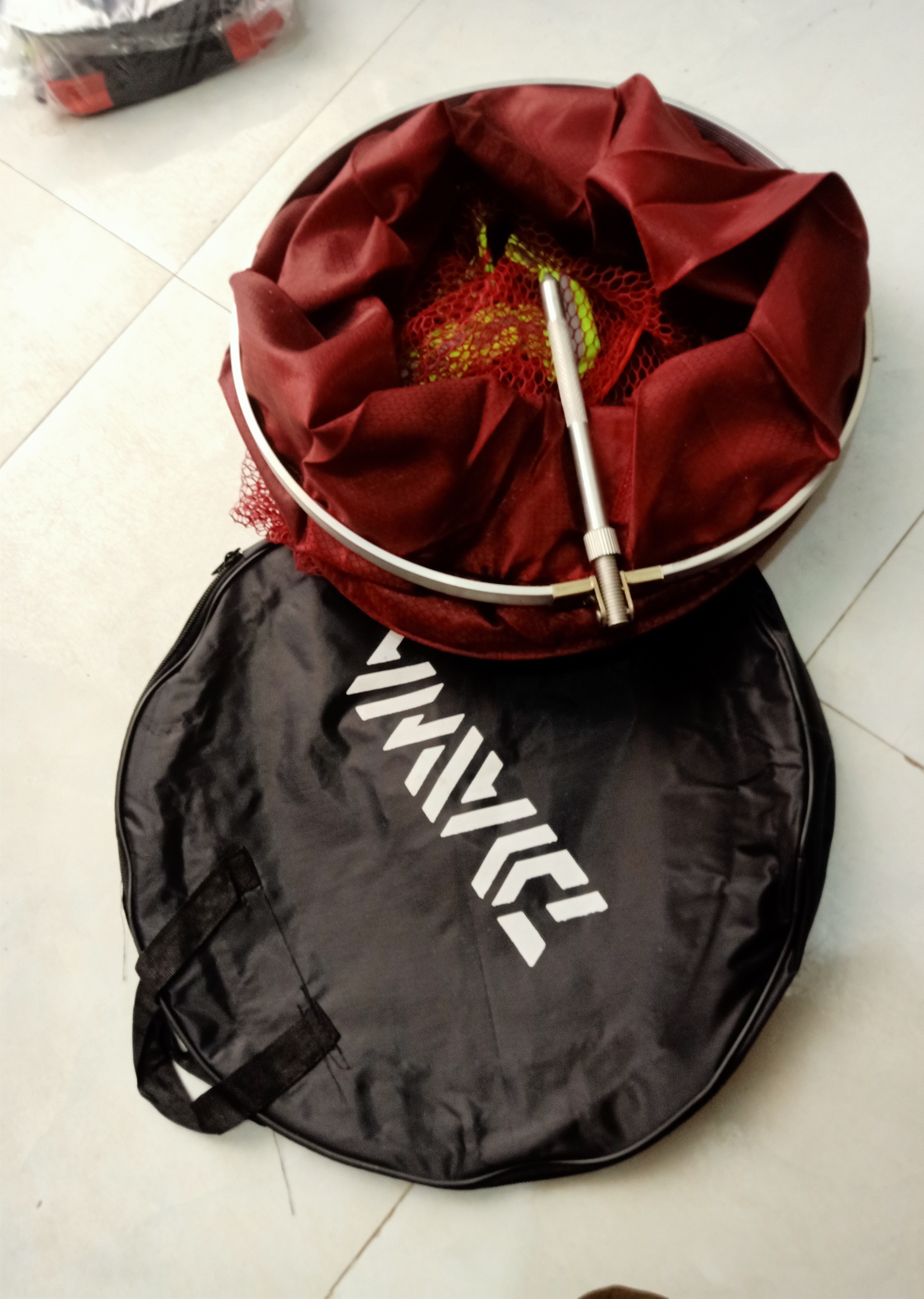 Rong đựng cá DAIWA rộng 33cm dài 2m5