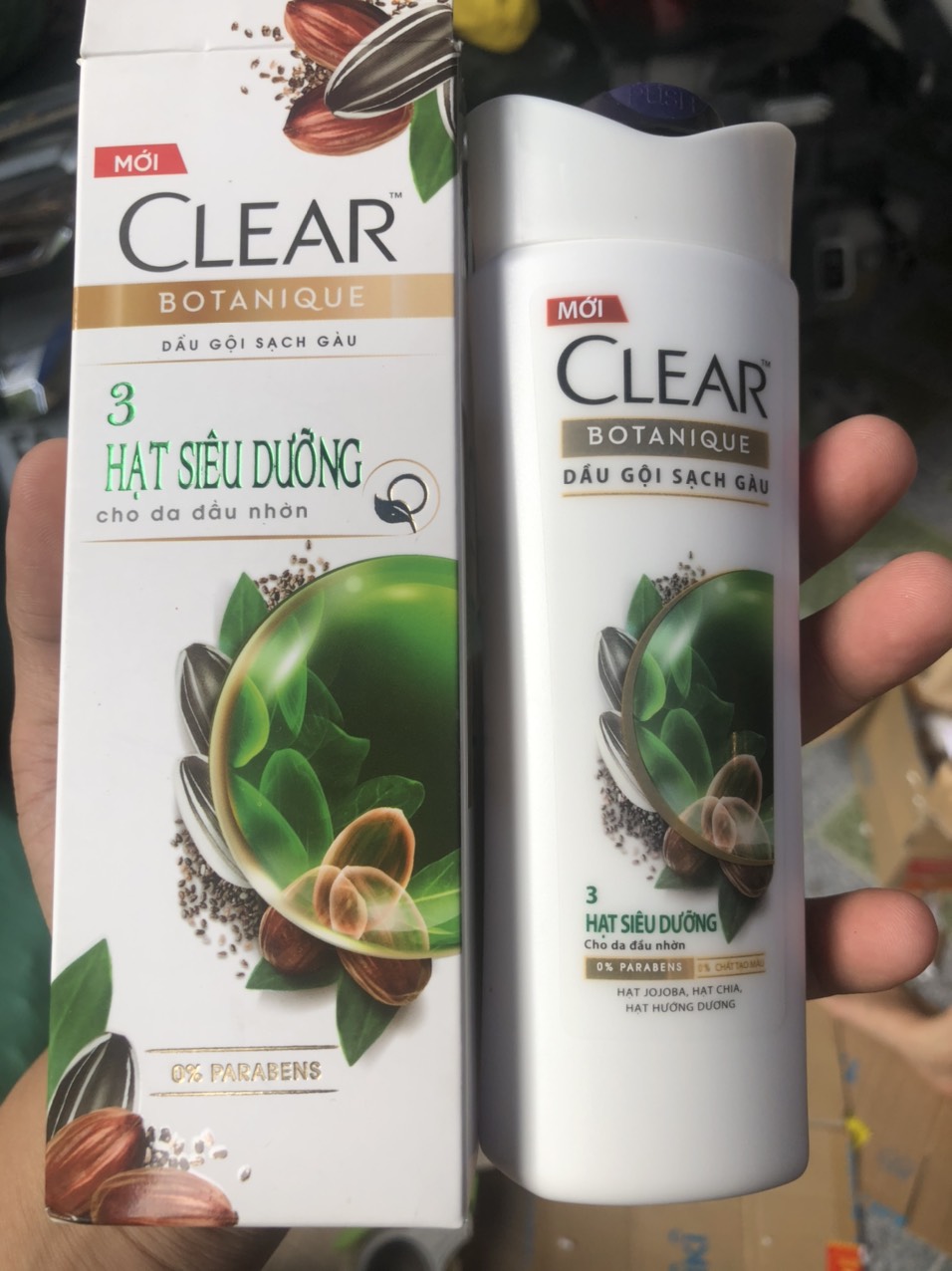 Dầu gội sạch gàu Clear Botanique 3 hạt siêu dưỡng 175ml