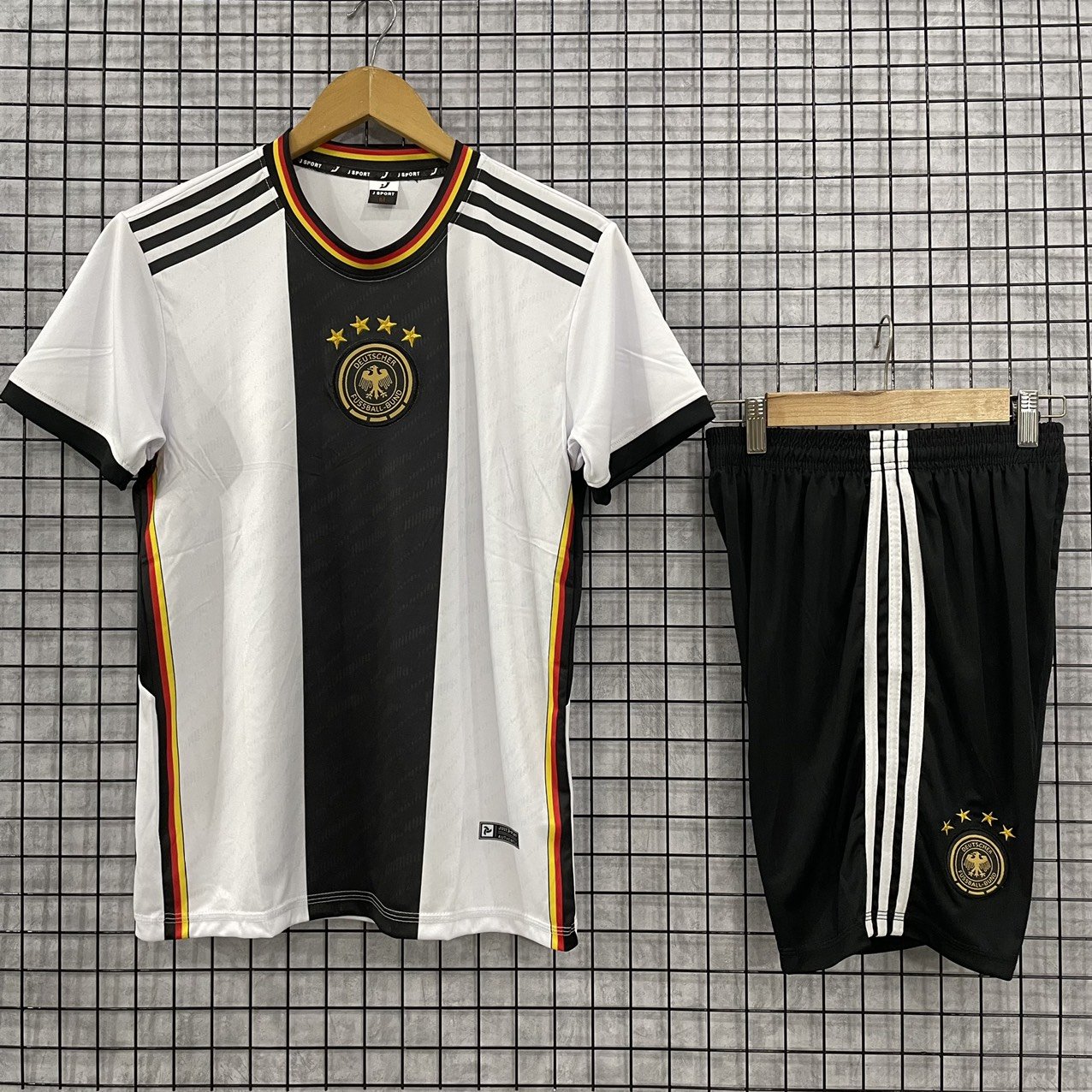 Bộ quần áo đá banh tuyển đức trắng wc2022 jp