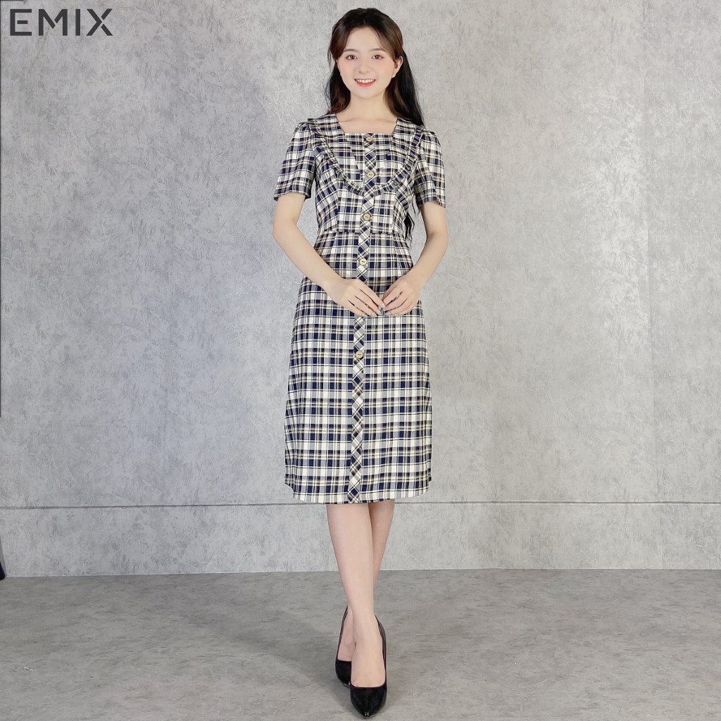 Váy đầm nữ kẻ caro đẹp thiết kế cổ vuông cúc dọc thân màu đen EMIX