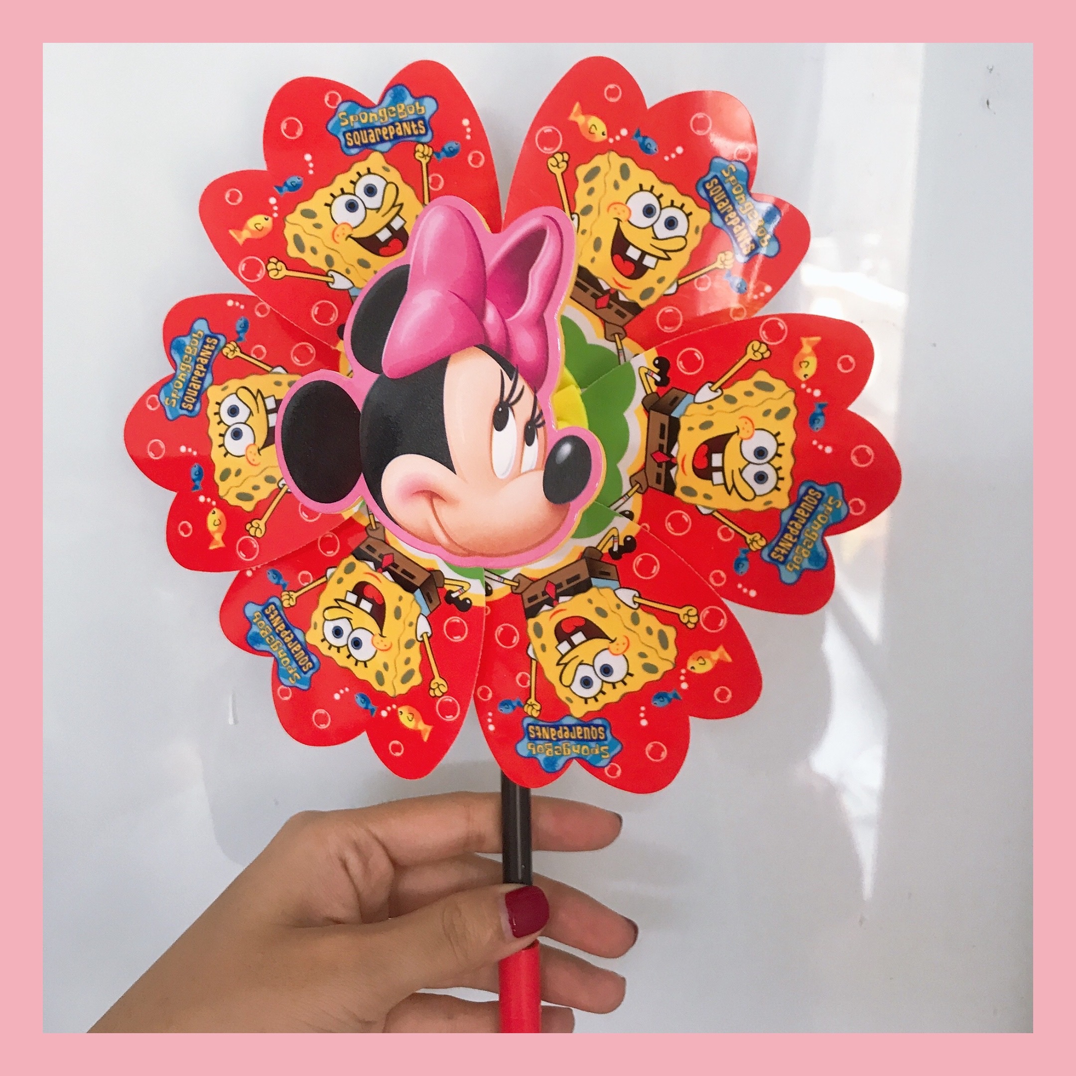 Siêu khuyến mại ⚡ Chong chóng 6 cánh nhiều hình dễ thương, hình nối lò xo đi kèm, chất lượng giá rẻ
