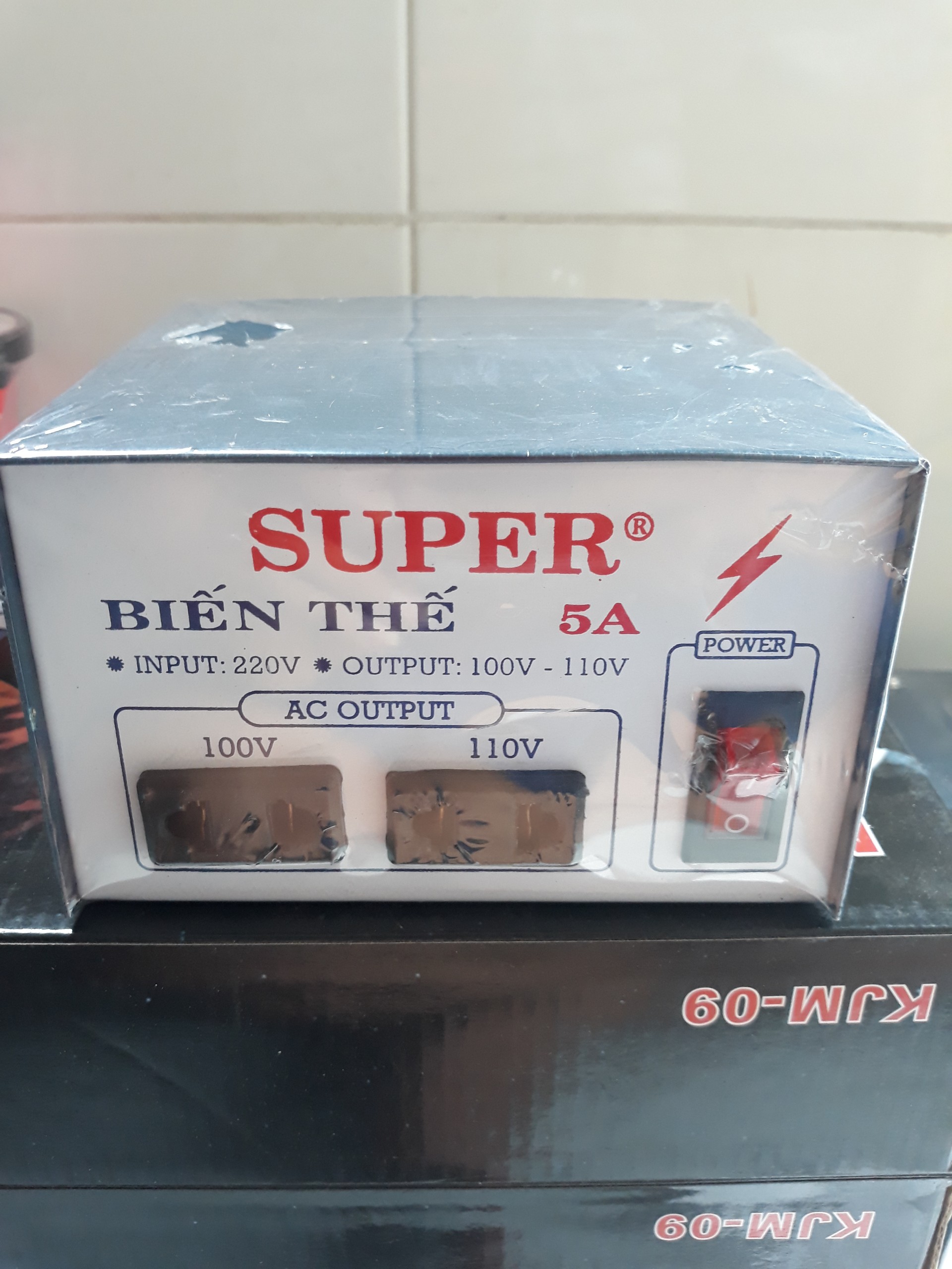 Biến thế super 5a dây đồng chuyển điện 220v ra 110v - 100v - 500w