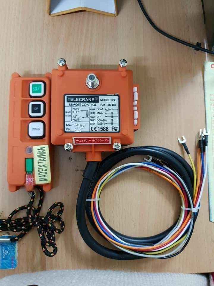 Bộ điều khiển cẩu trục từ xa loại 2 nút Tele cran