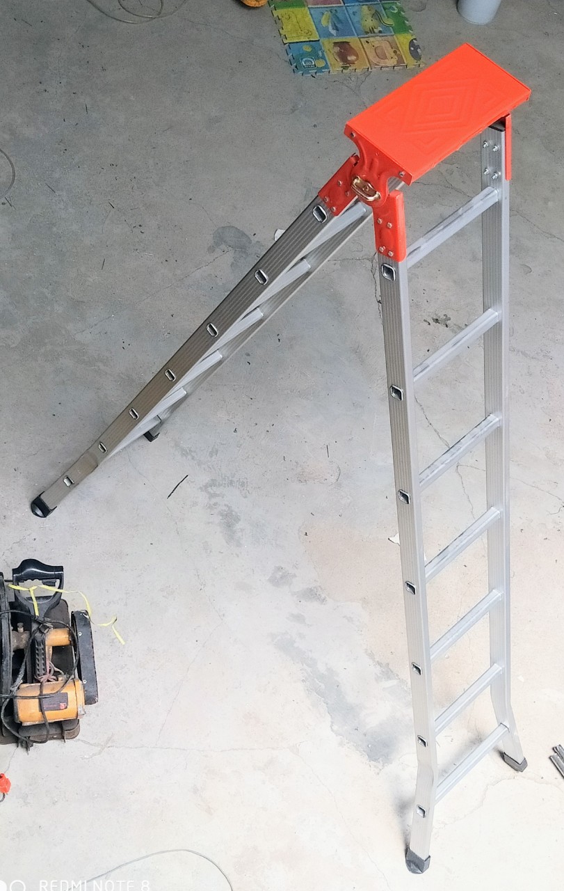 Thang nhôm trắng mặt ghế 2m