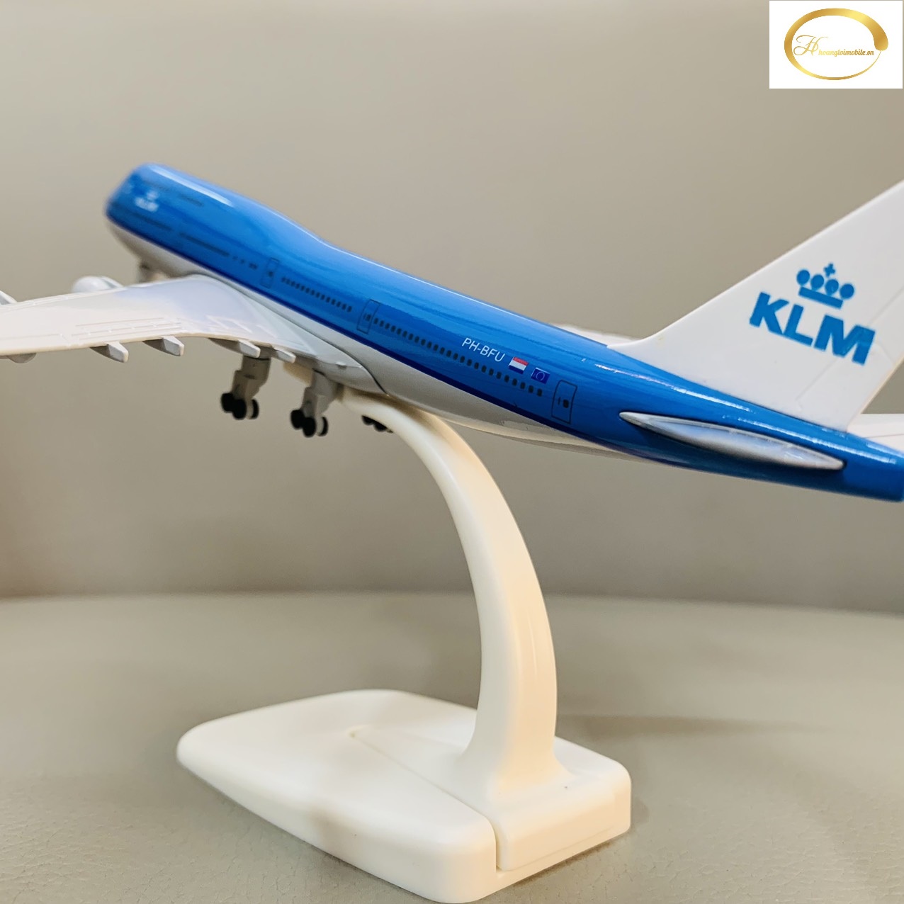 Mô hình máy bay kim loại klm màu xanh cao cấp 20cm có bánh xe