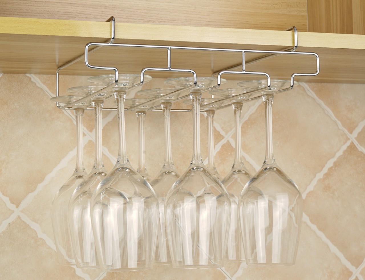 Giá Inox treo ly rượu vang tiện dụng kiểu châu Âu cài cạnh tủ
