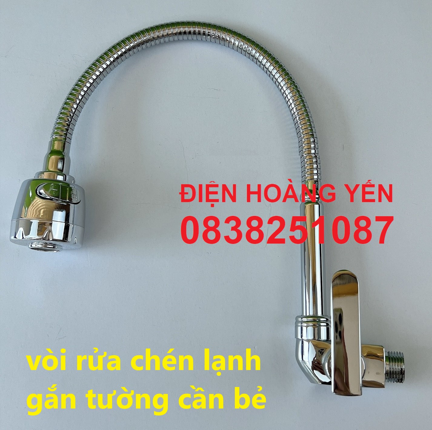 Vòi rửa bát đơn lạnh gắn tường cần mềm xoay các hướng