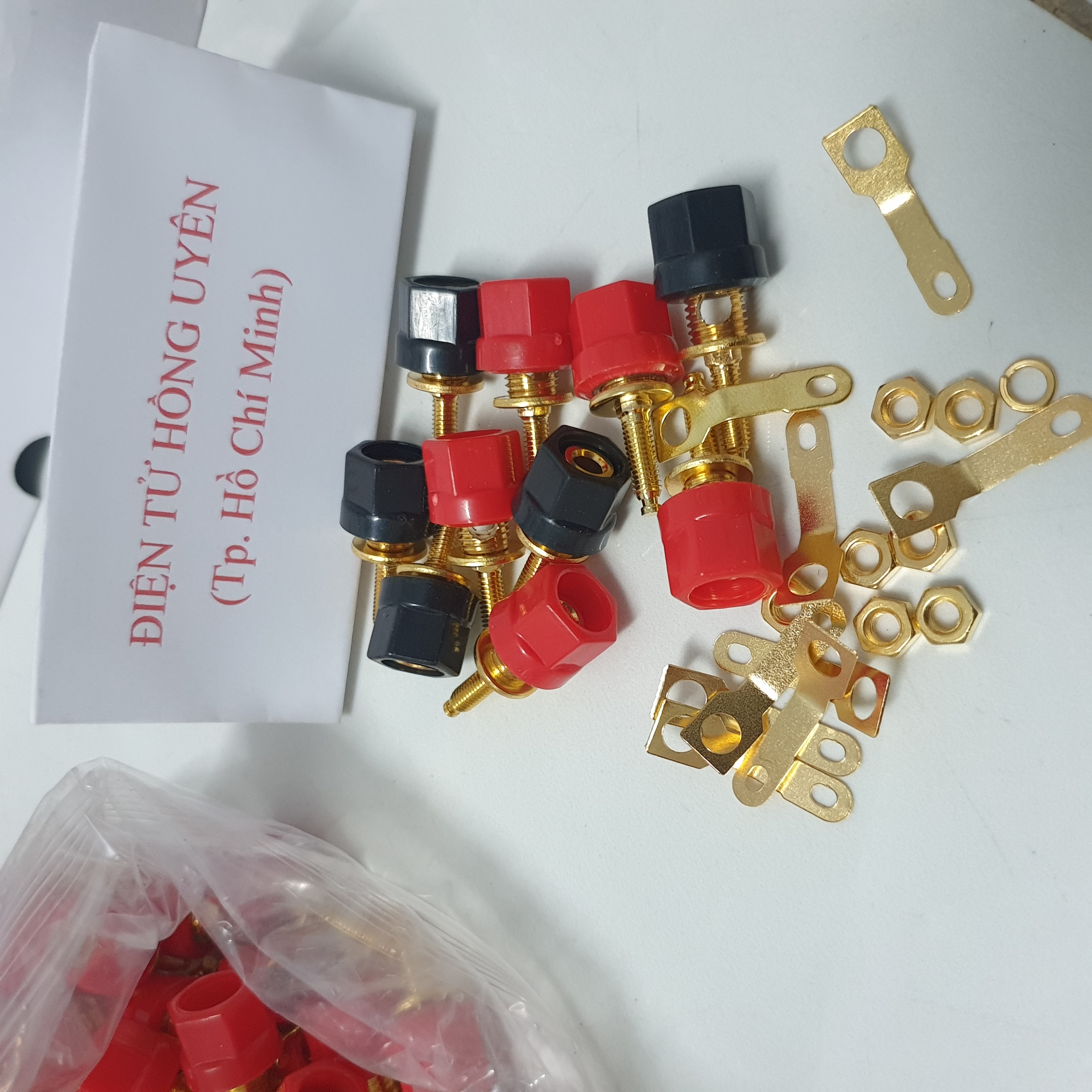 10 chiếc Cọc loa (đỏ + đen). Cọc loa (chân dài). Cọc nối dây loa, amply