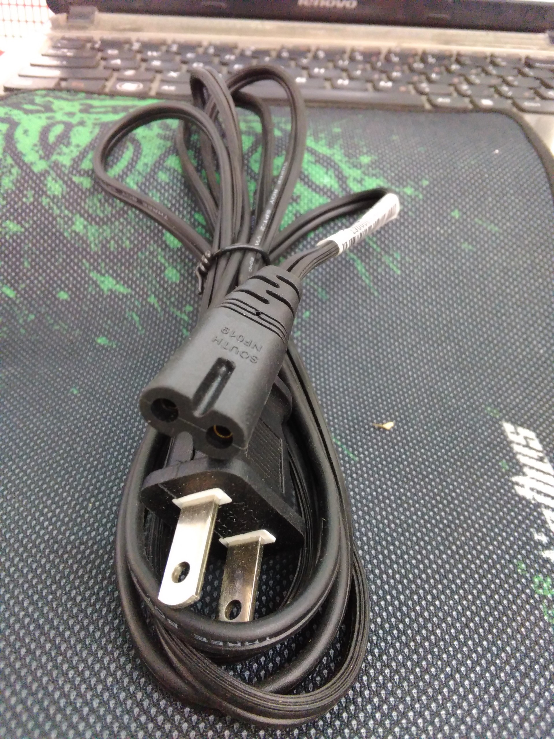 Dây Nguồn SỐ 8 - Dây Nguồn Laptop, Dây Sạc Loa 2 Lỗ Loại Xịn Lõi Dày