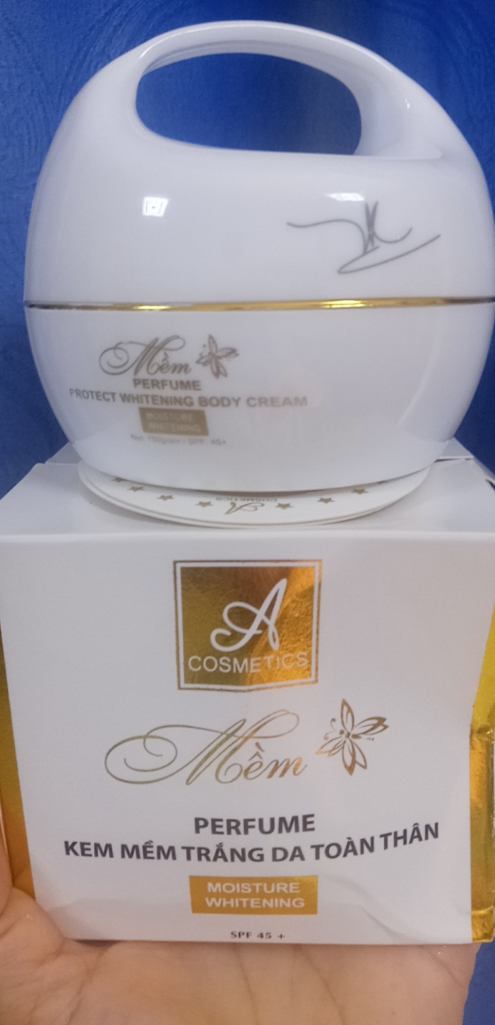 Kem dưỡng trắng da body mềm a cosmetics 250g mẫu mới