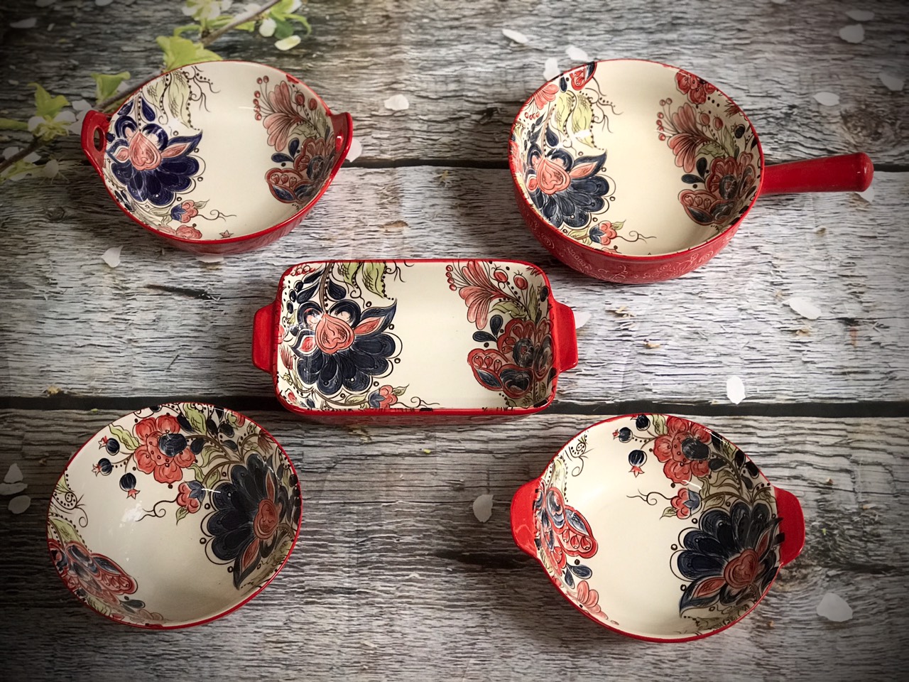 [HCM]Chén bát khay sứ hoa đỏ trang trí bàn ăn dùng được trong lò nướng lò vi sóng