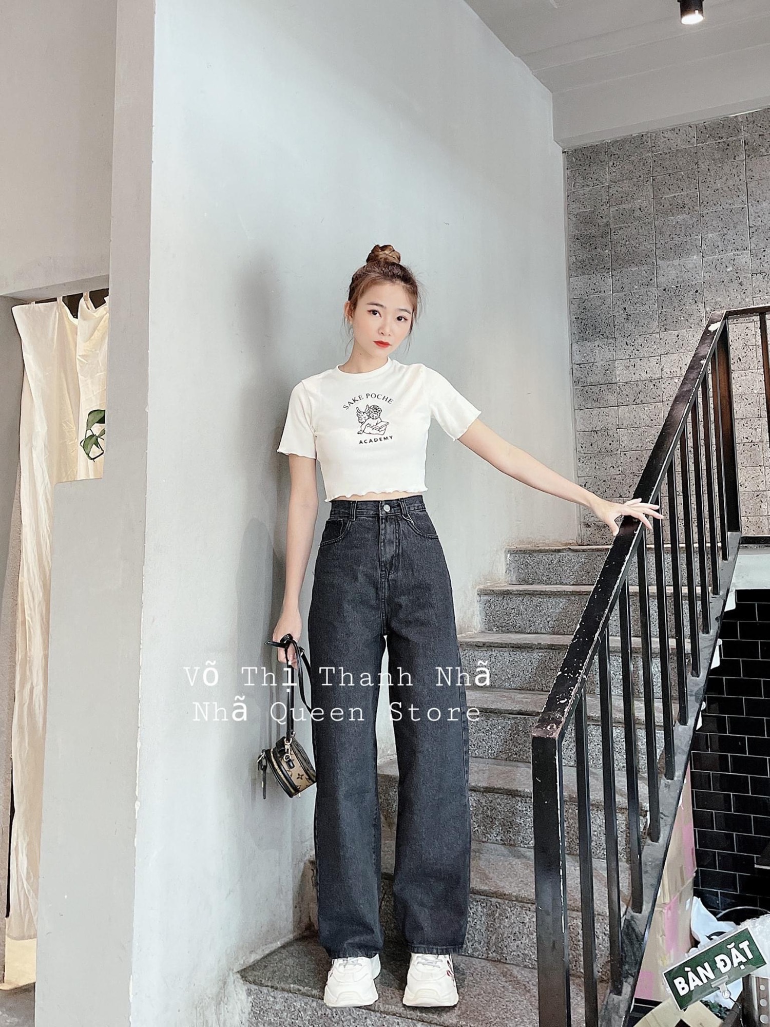 Set Baggy Jeans Ống Suông Xám + Croptop Sakepoche