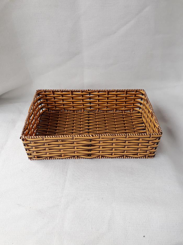 Khay chữ nhật to đựng đồ bàn ăn giả mây (31x21x8)