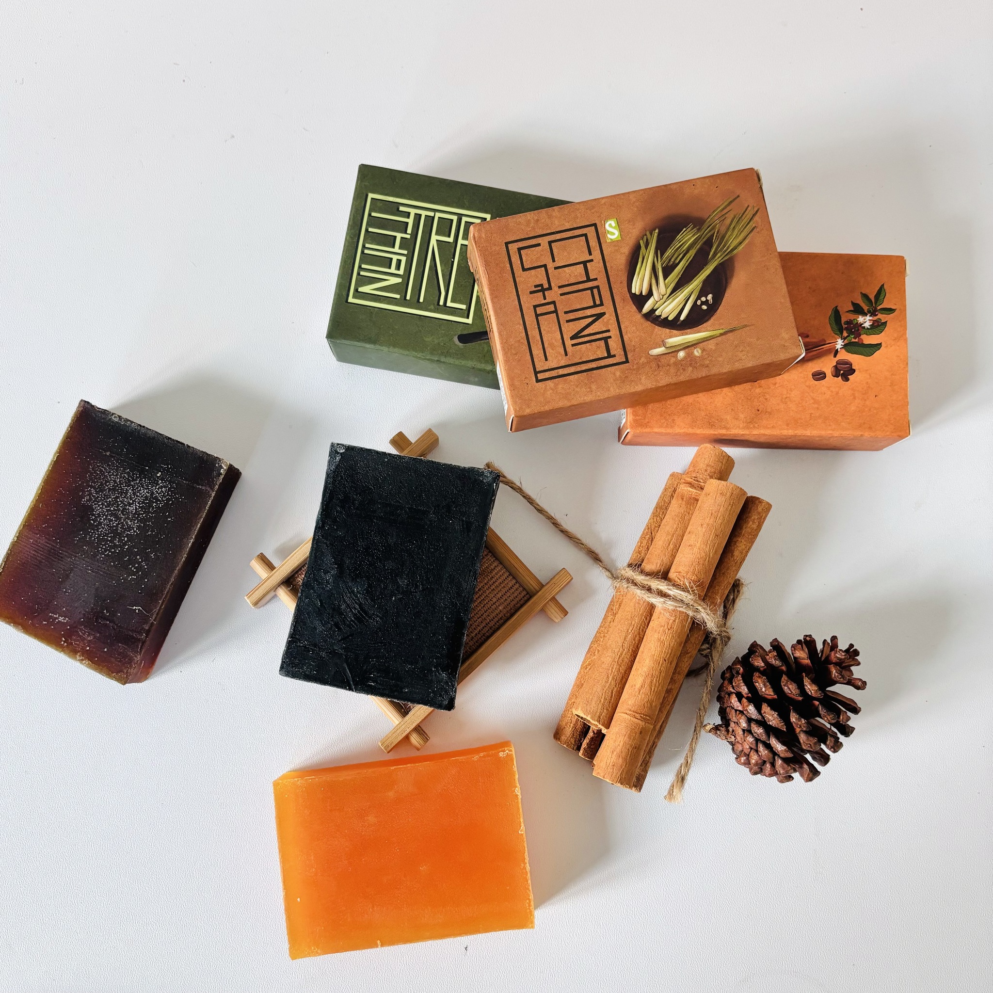 Set 3 xà bông ngừa mụn lưng  giảm thâm của Sinh Dược kèm túi lưới tạo bọt , Xà phòng thảo mộc 100%  thiên nhiên dưỡng  trắng sáng da