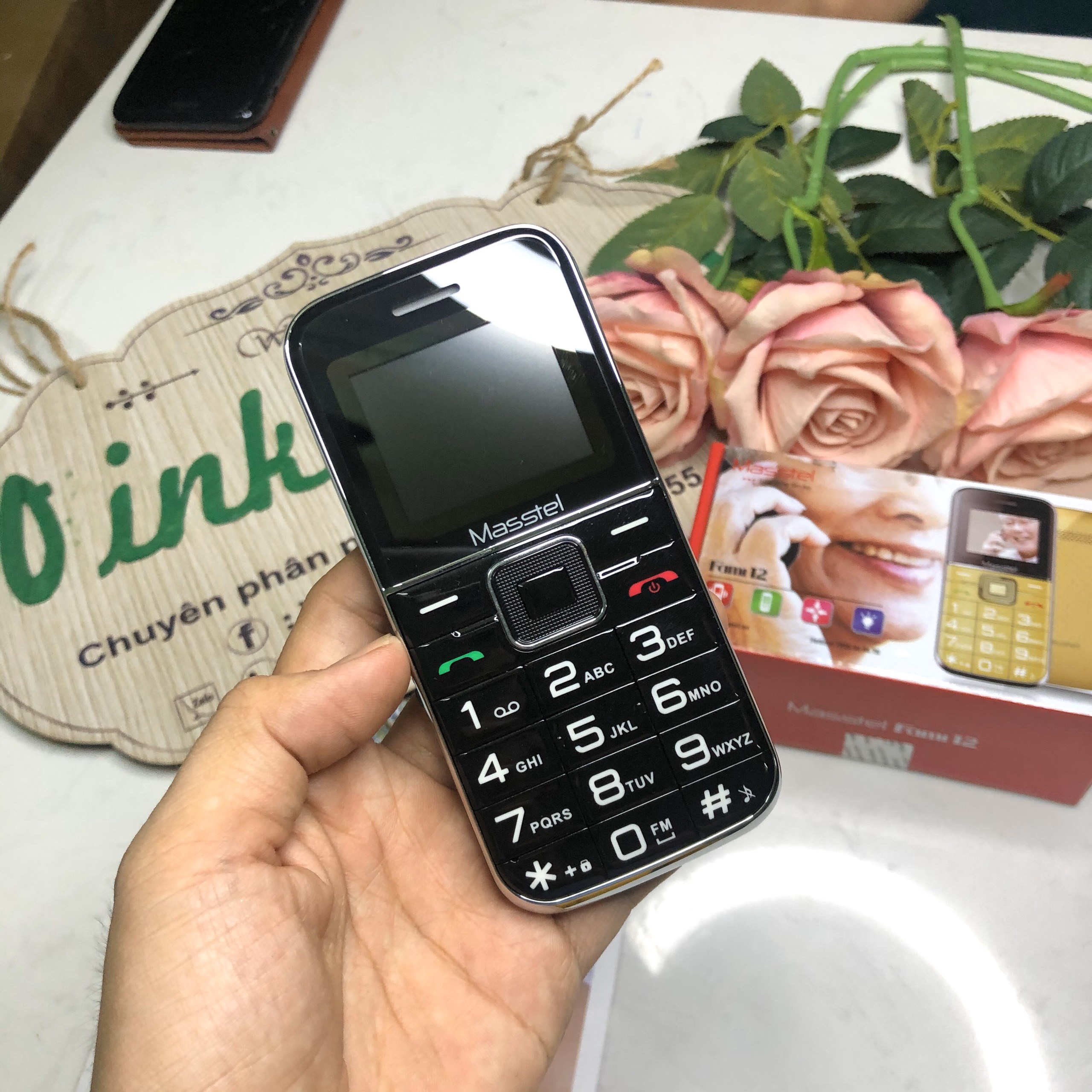 Điện Thoại Masstel Fami 12 dành cho người già