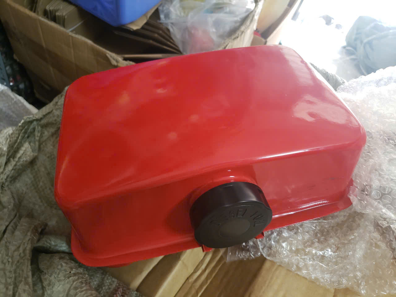 THÙNG CHỨA DẦU CHO ĐỘNG CƠ CHẠY DẦU DIESEL 186F 188F 190F/5KW 7KW 8KW