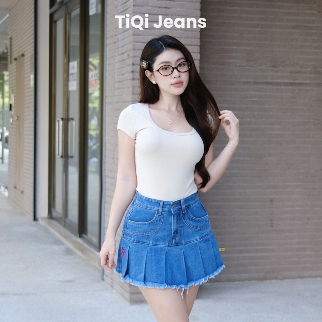 TIQI JEANS - Chân váy jeans xếp ly họa tiết số Modern Denim Skirt V1-323