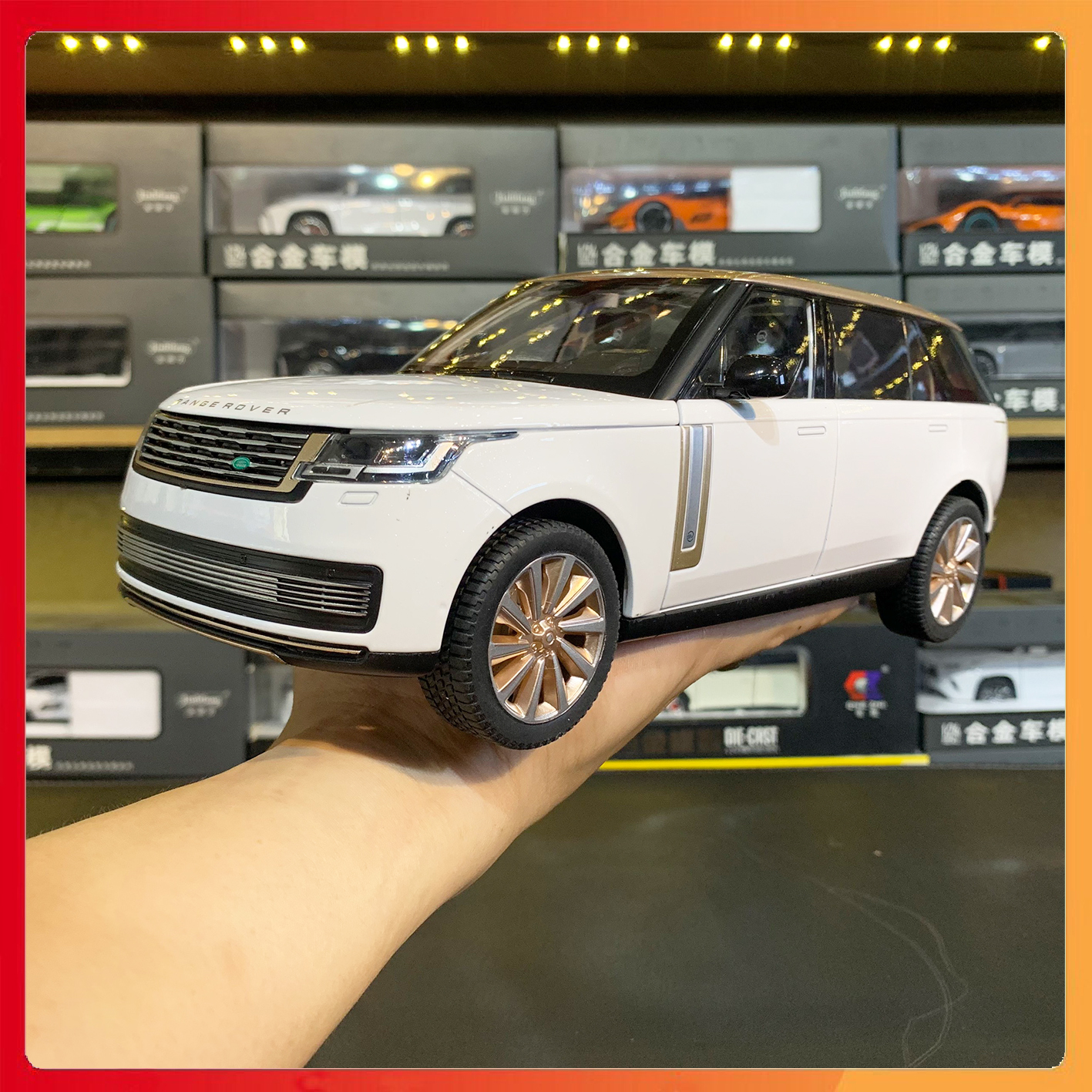 Mô hình xe land rover range rover autobiography 2023 tỉ lệ 1:18 qy