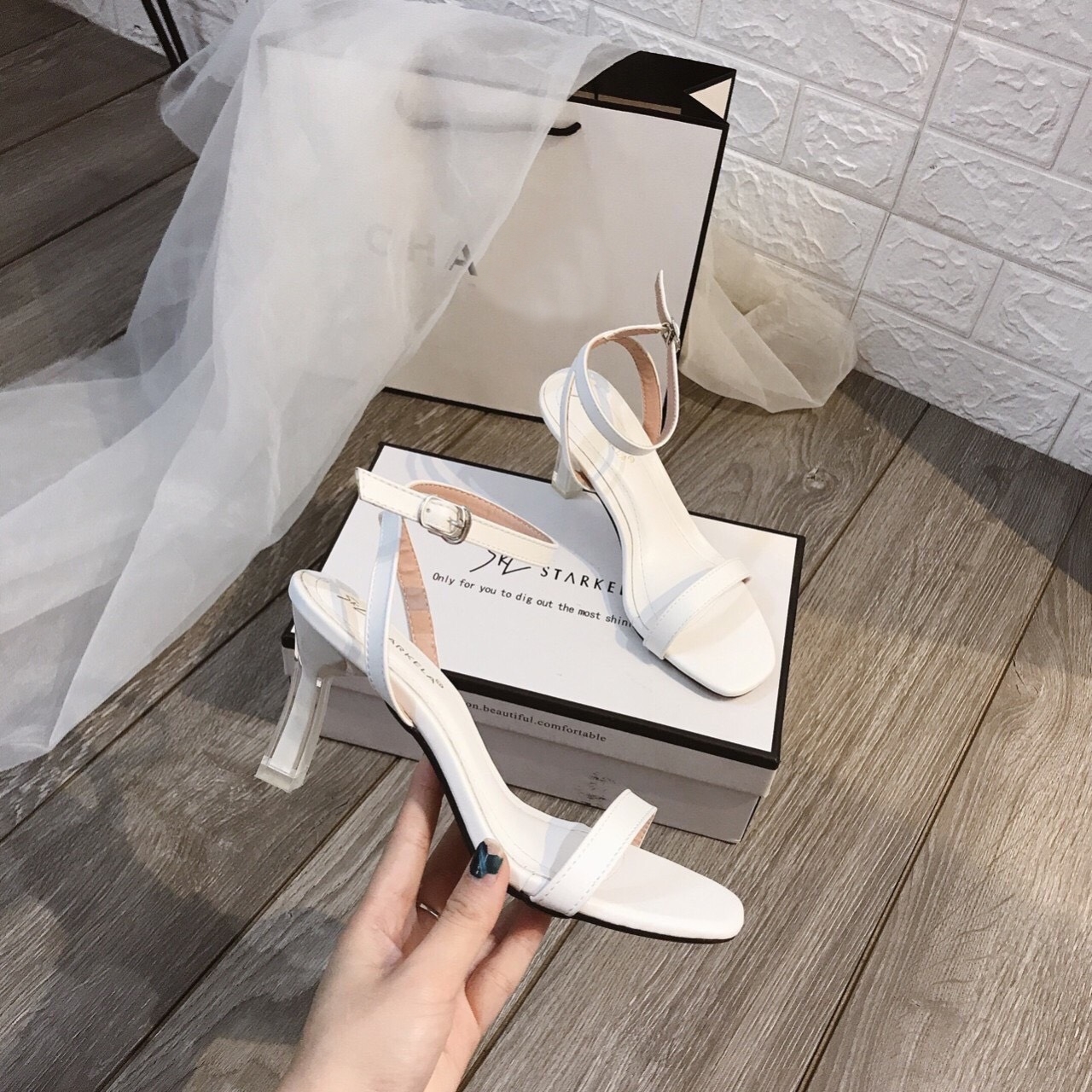 Dép sandal thời trang nữ quai mảnh gót trụ mika 7 phân