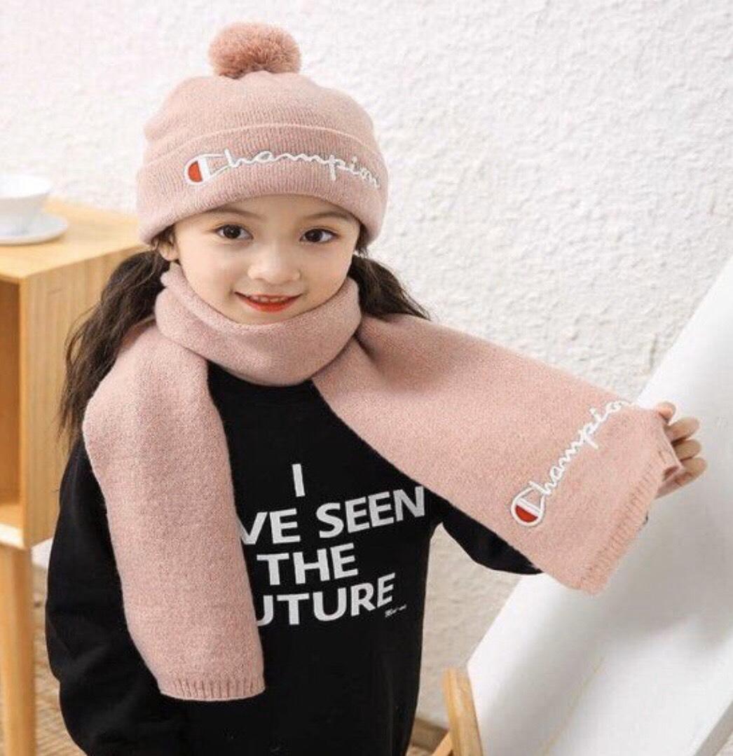 Bộ khăn mũ len cho bé kiểu dáng Hàn Quốc. Set Mũ len khăn len cho bé