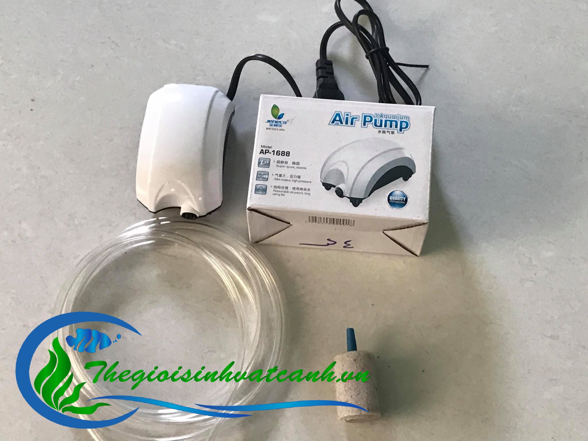 Combo gồm: máy bơm oxy 1 vòi+1m dây+1 cục xủi