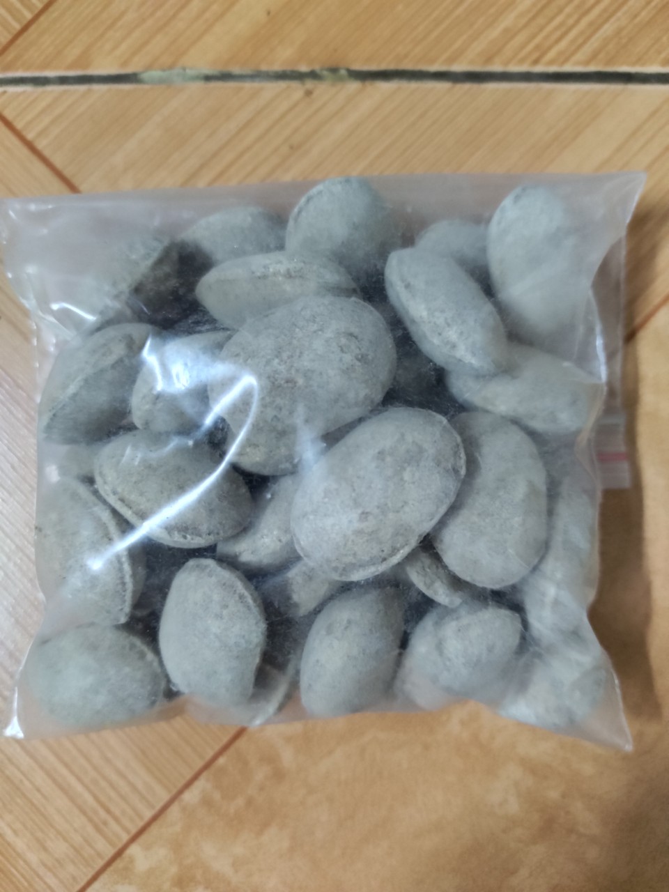 Phân hạt bàng - gói 200g-phân bón tan chậm cao cấp nhật woodace 12-6-6)