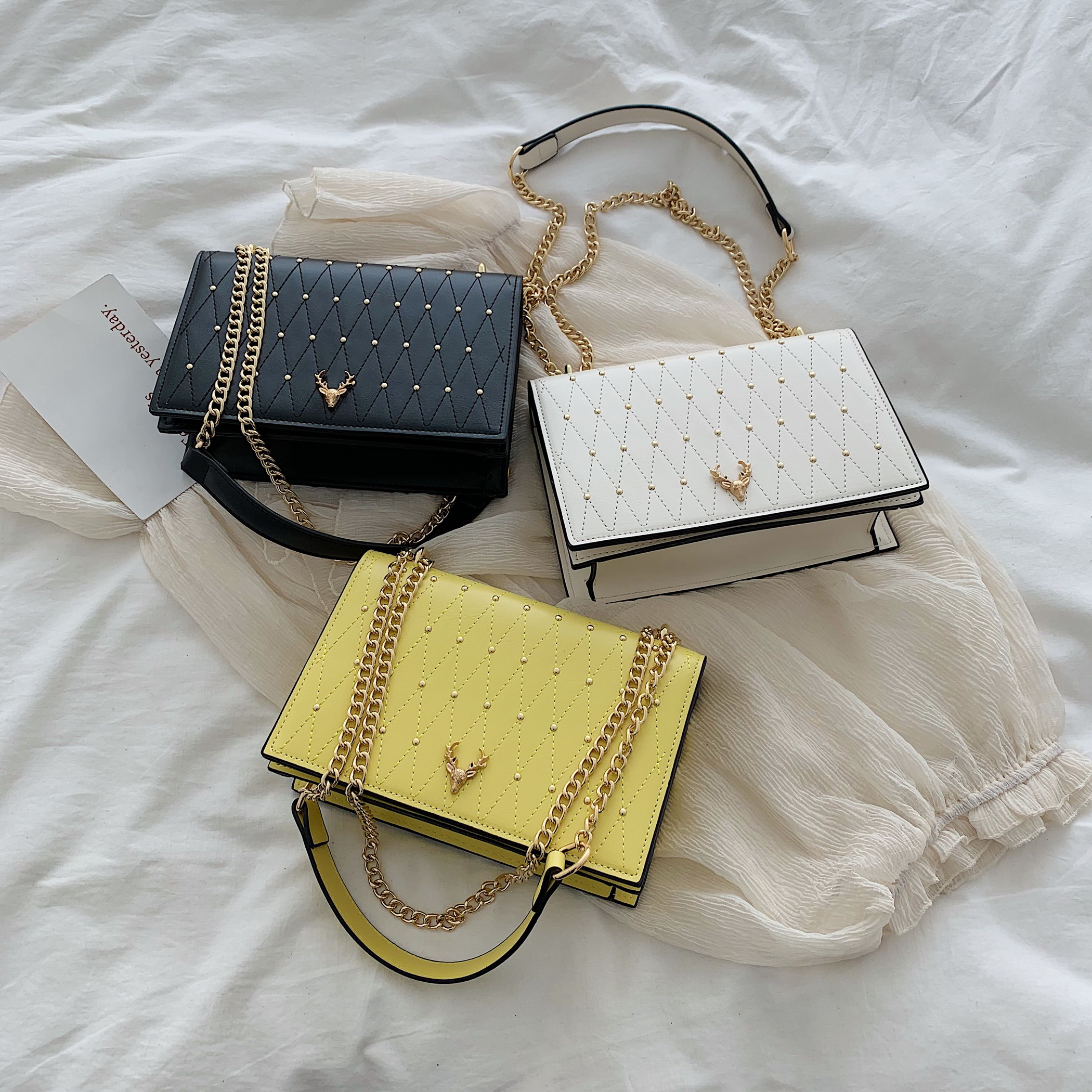 [HOT TREND]Túi xách đeo chéo đầu hươu đính cườm sang trọng - T1071