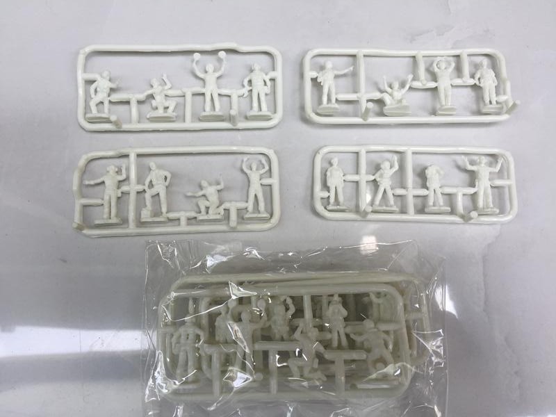 [HCM]MÔ HÌNH Nhân vật Phi đội sân bay mặt đất 1:72