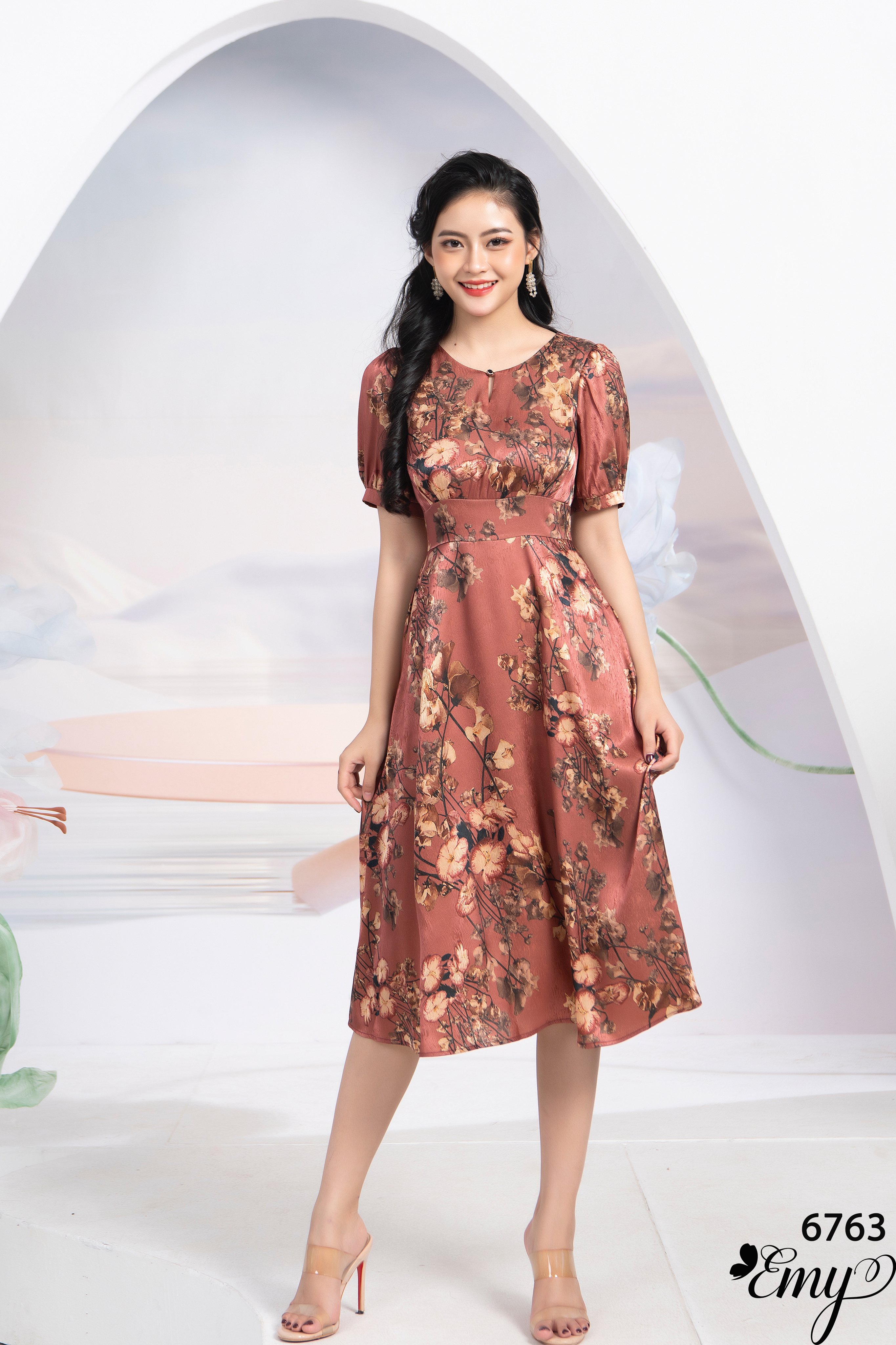 Đầm emy em6763 xoè cổ v phối nút