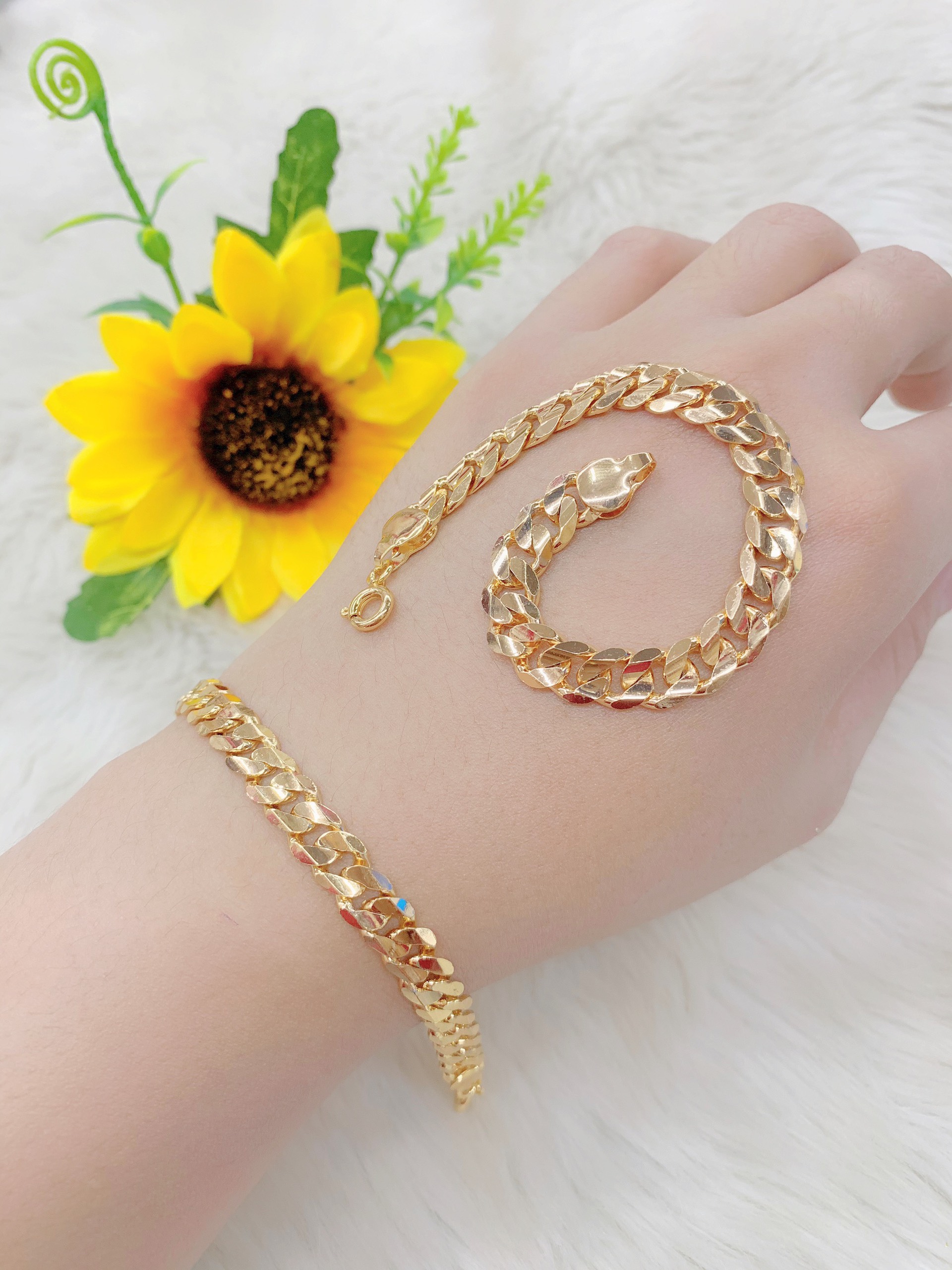 Lắc tay nữ mạ vàng thật 18K Free&Easy kiểu dáng tinh xảo thời trang thích hợp làm quà tặng lắc tay cao cấp lắc tay hottrendFE.vong287