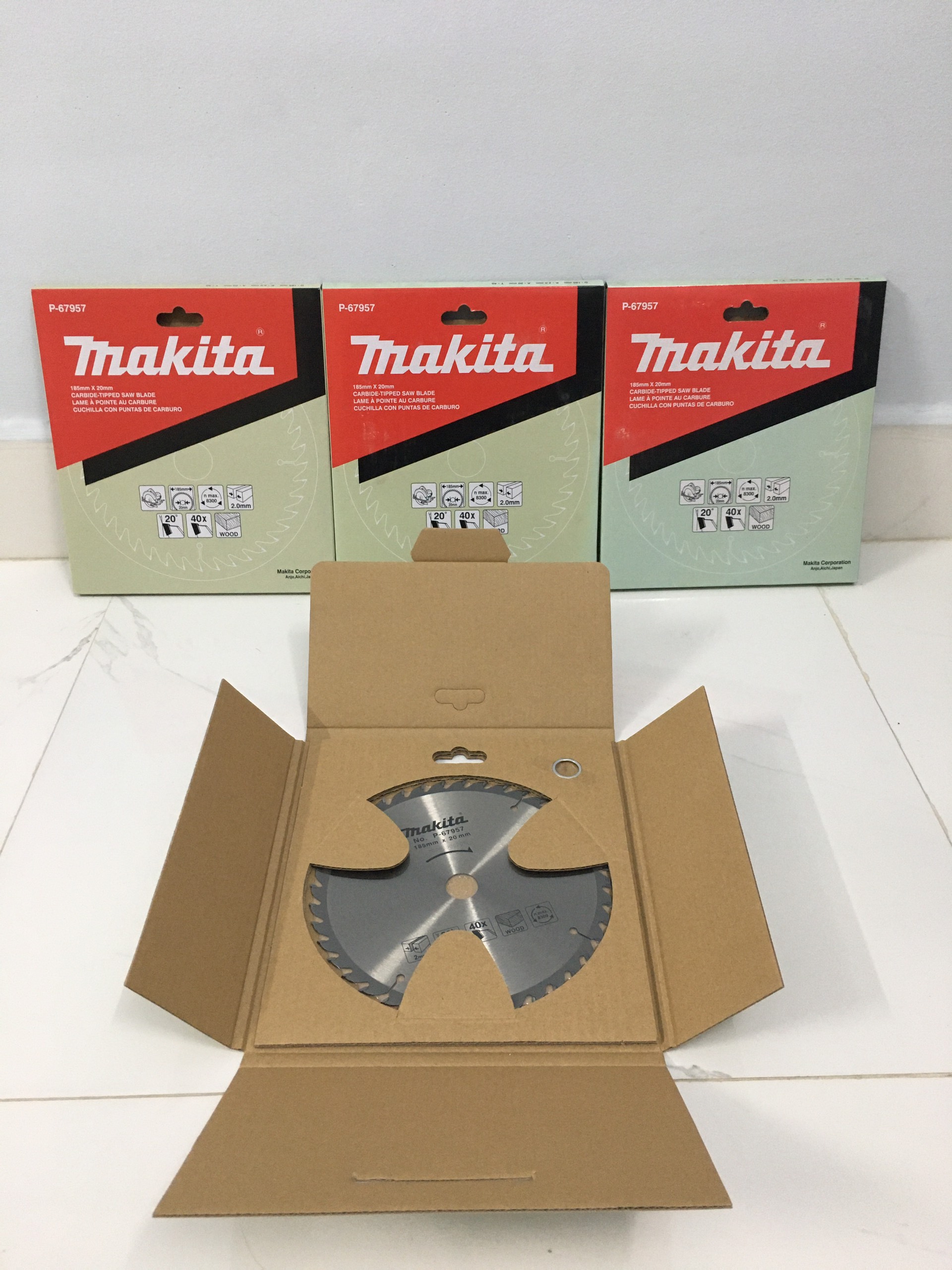 Lưỡi cắt gỗ 40 răng makita p-67957 185 x 20 x 40t