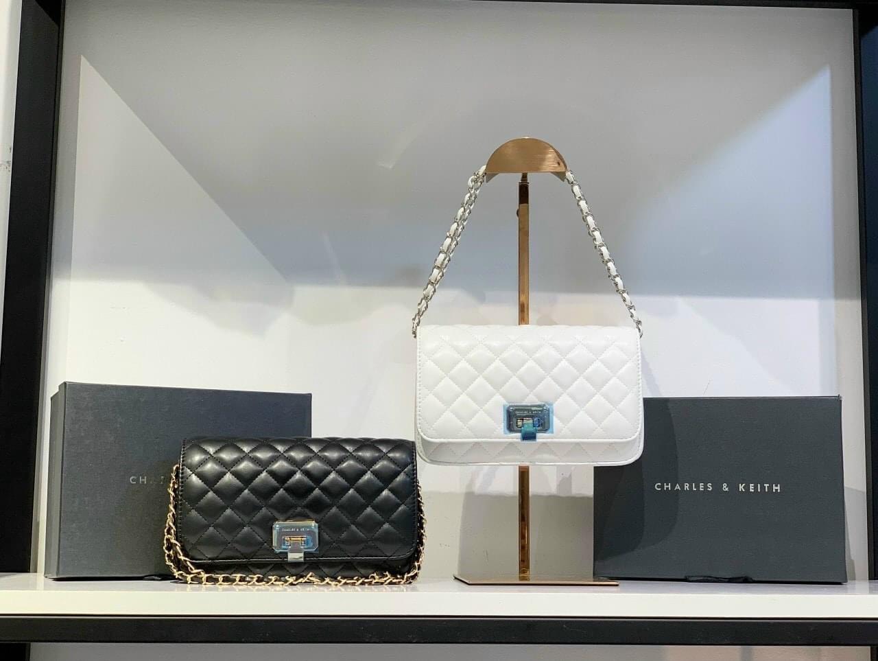 Túi đeo chéo đeo vai cn k trần ô dây đeo xích lồng da nặng tay phiên bản đặc biệt fullbox size 20cm