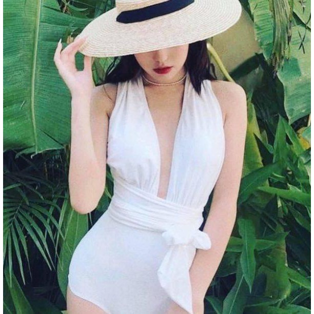 BIkini xẻ ngực chéo lưng