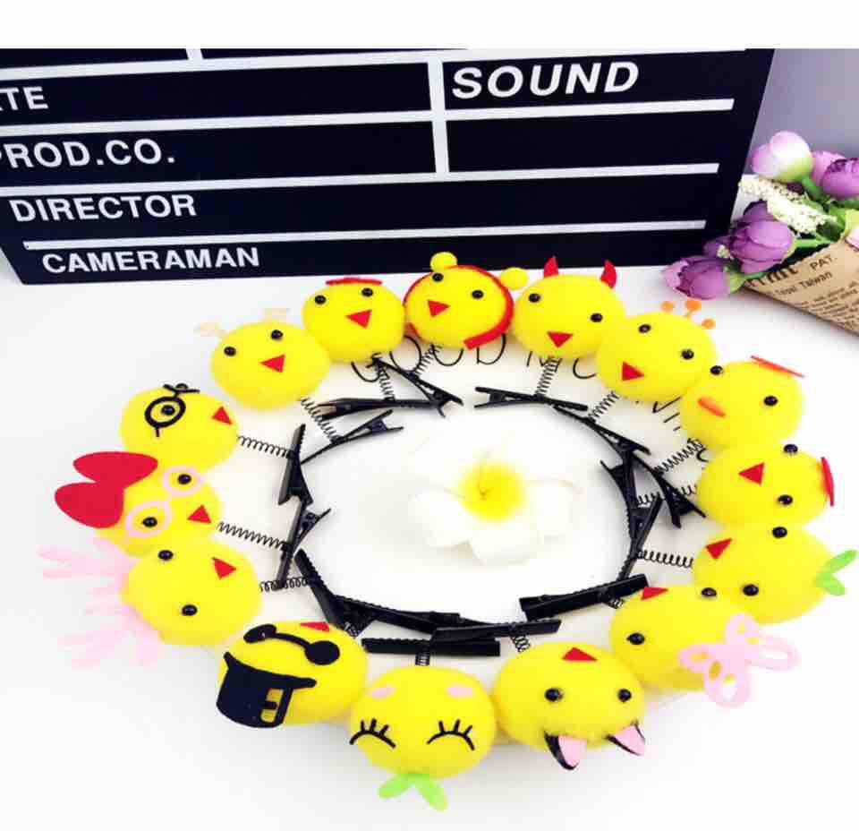 Kẹp tóc gà bông lò xo