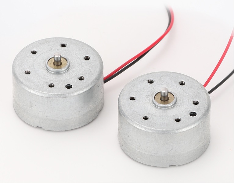 Động cơ mini dc 300 chạy điện 3-12v