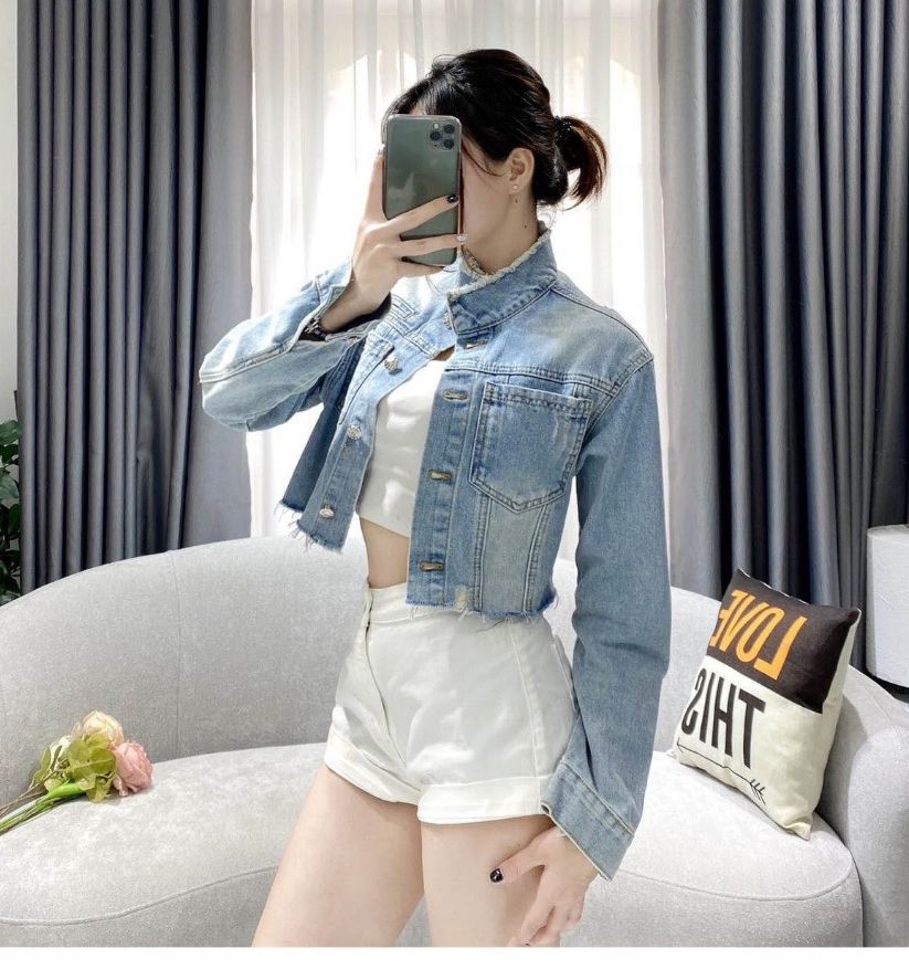 Áo khoác jean nữ , áo khoác bò nữ form lửng cổ trụ tua rua hàng VNXK