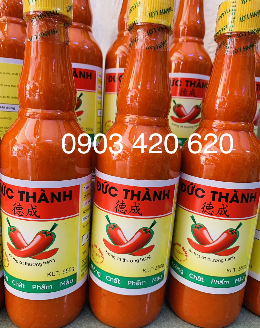 Tương ớt Đức Thành đặc biệt thơm cay chai lớn 550gr