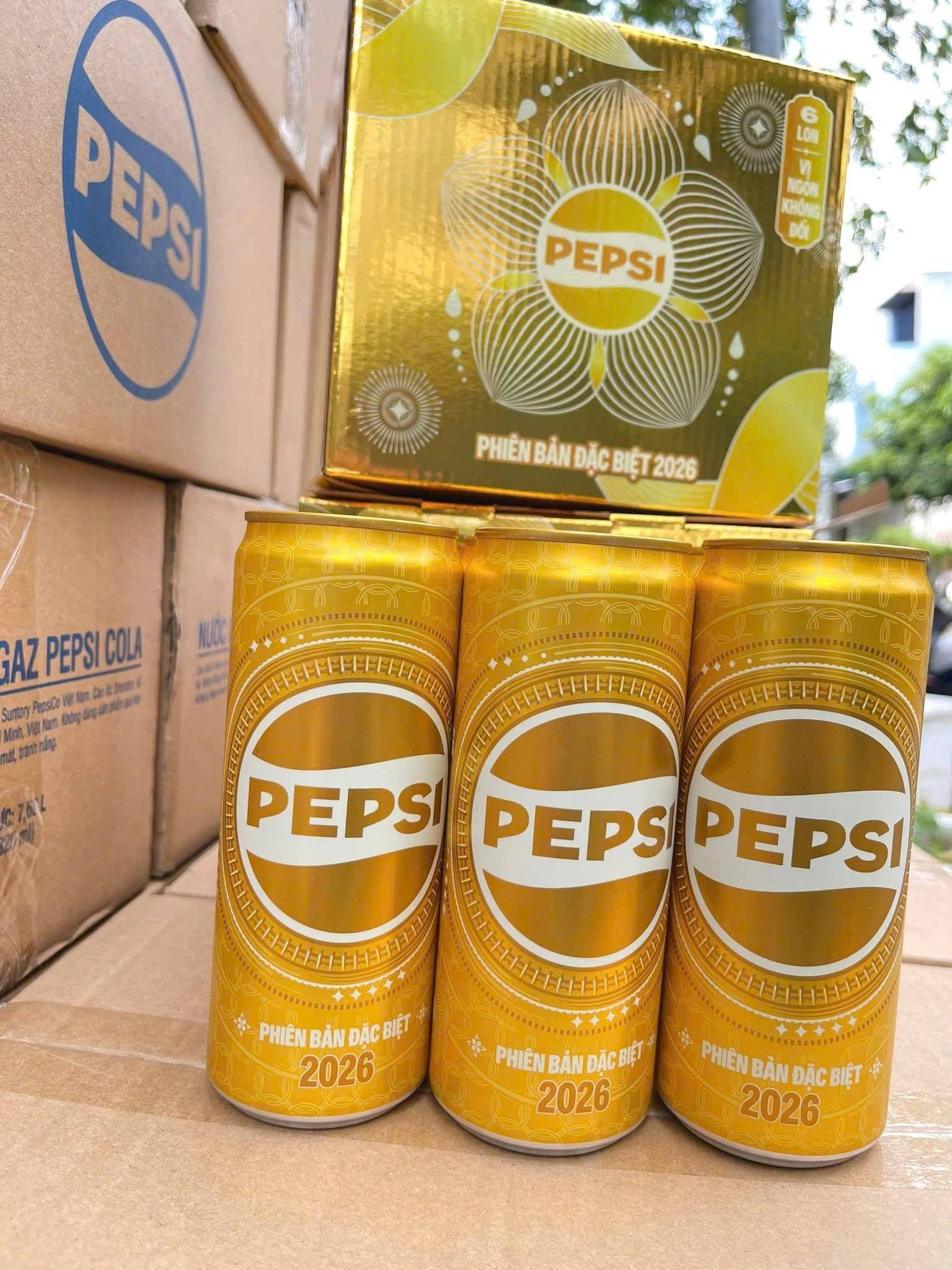 [ CHỈ GIAO CHO ĐƠN HỎA TỐC Ở HCM ] Pepsi Gold Vị Nguyên Bản Mẫu Tết 2026 -  1 Lốc 6 Lon 320 Ml