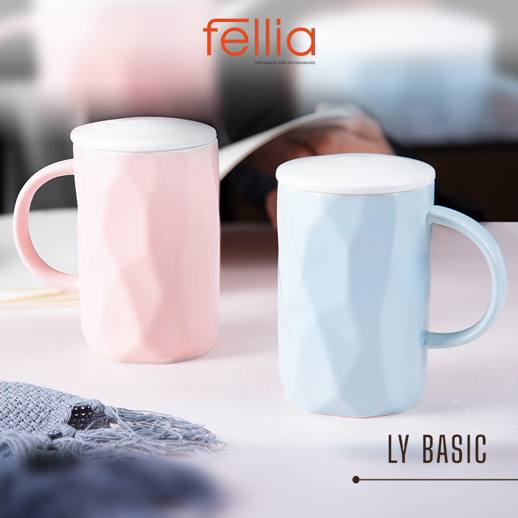 Ly sứ basic Fellia cao cấp có nắp đậy chống bụi 400ml tặng muỗng