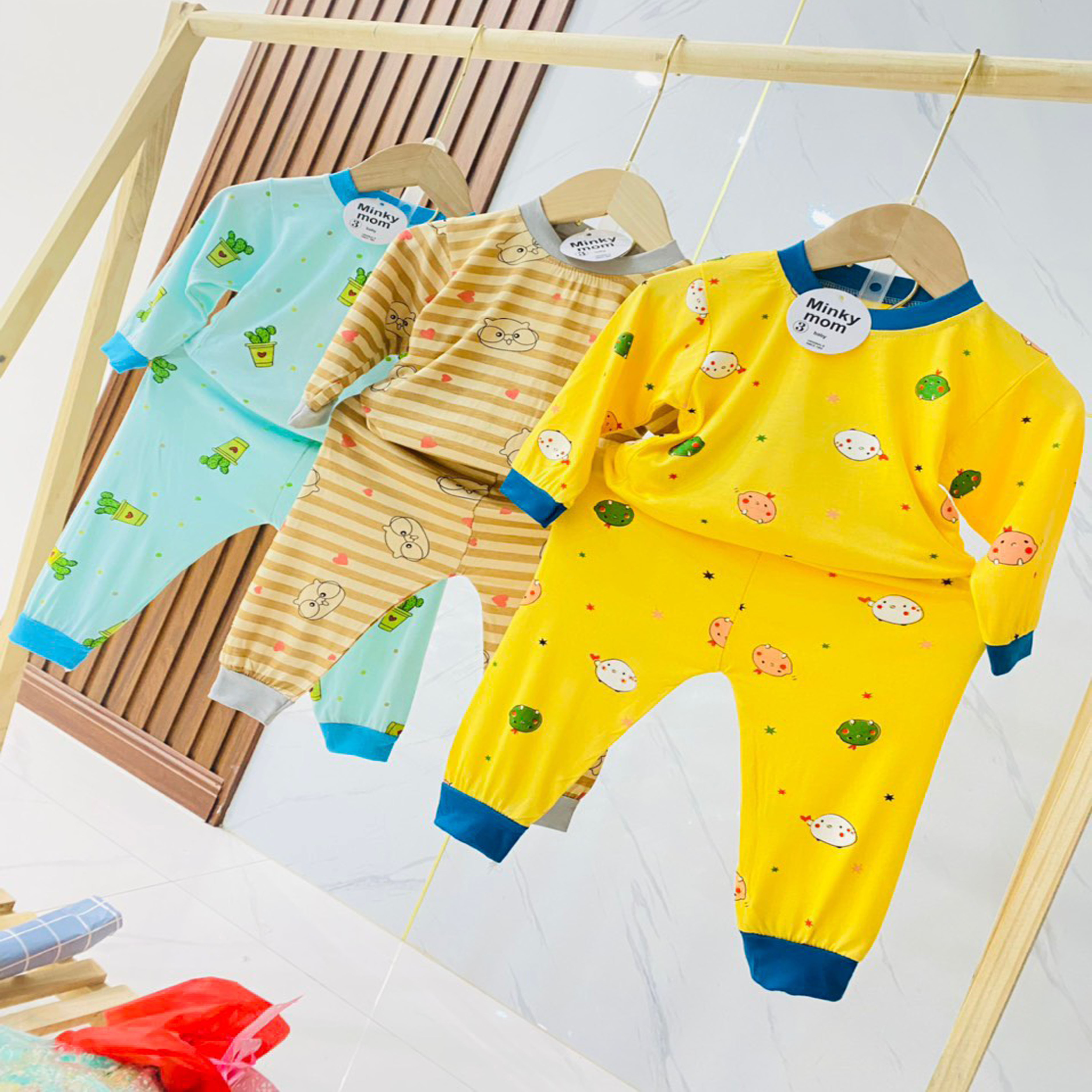 Bộ dài tay Minky Mom vải thun lạnh cho bé từ 8-18kg