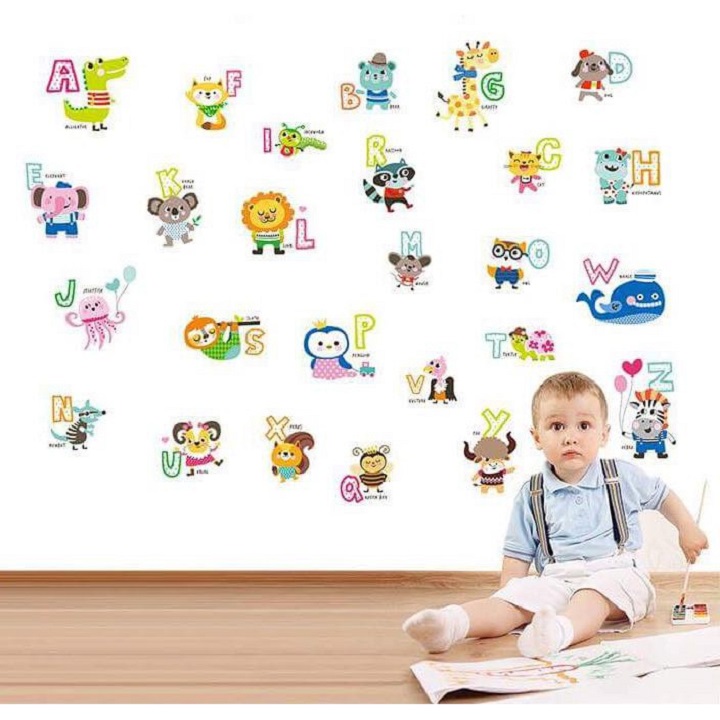Decal dán tường hình thú kèm chữ cái
