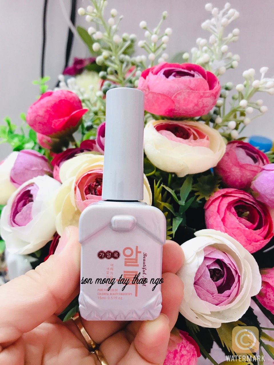 Mắt mèo kim cương Bạc