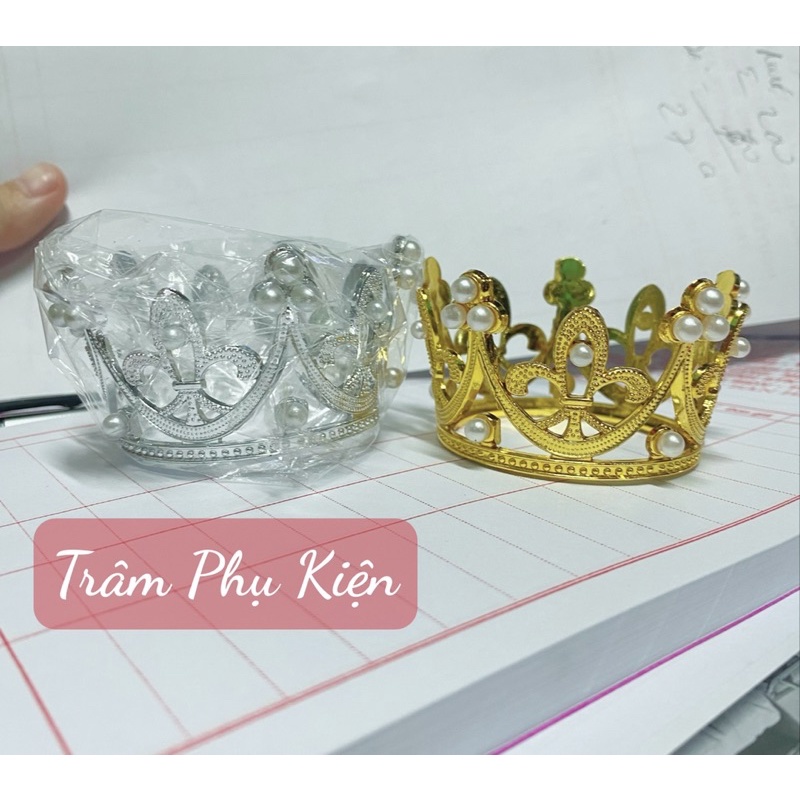 Vương miện, đèn trang trí hoa sáp bánh kem loại nhỡ