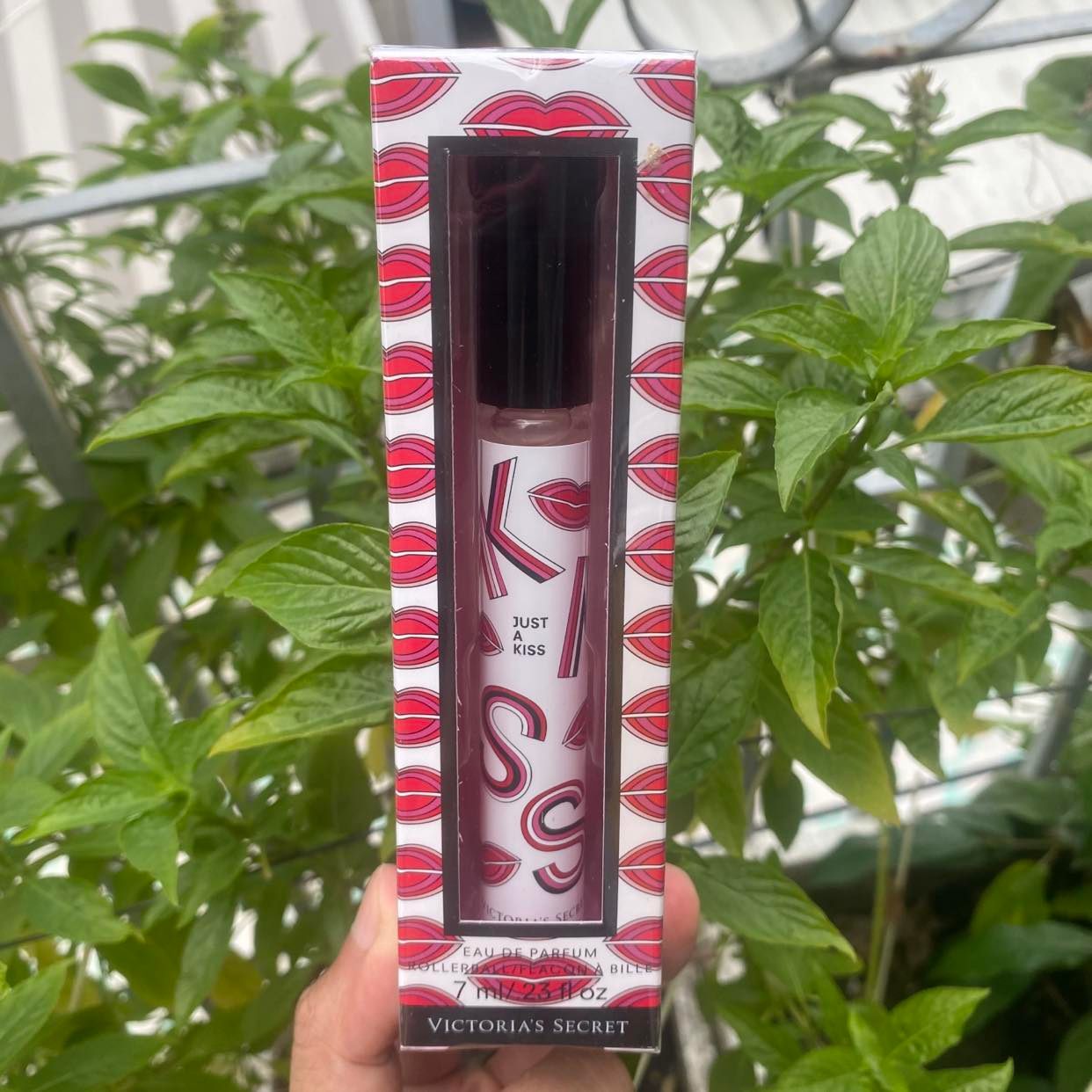 [HCM]Nước hoa dạng lăn Just A Kiss VICTORIA’S SECRET 7ml