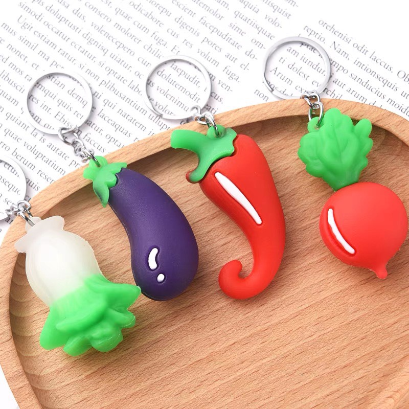 Móc khoá trái ớt , bông cải, cà tím dùng treo balo , móc khoá v..v